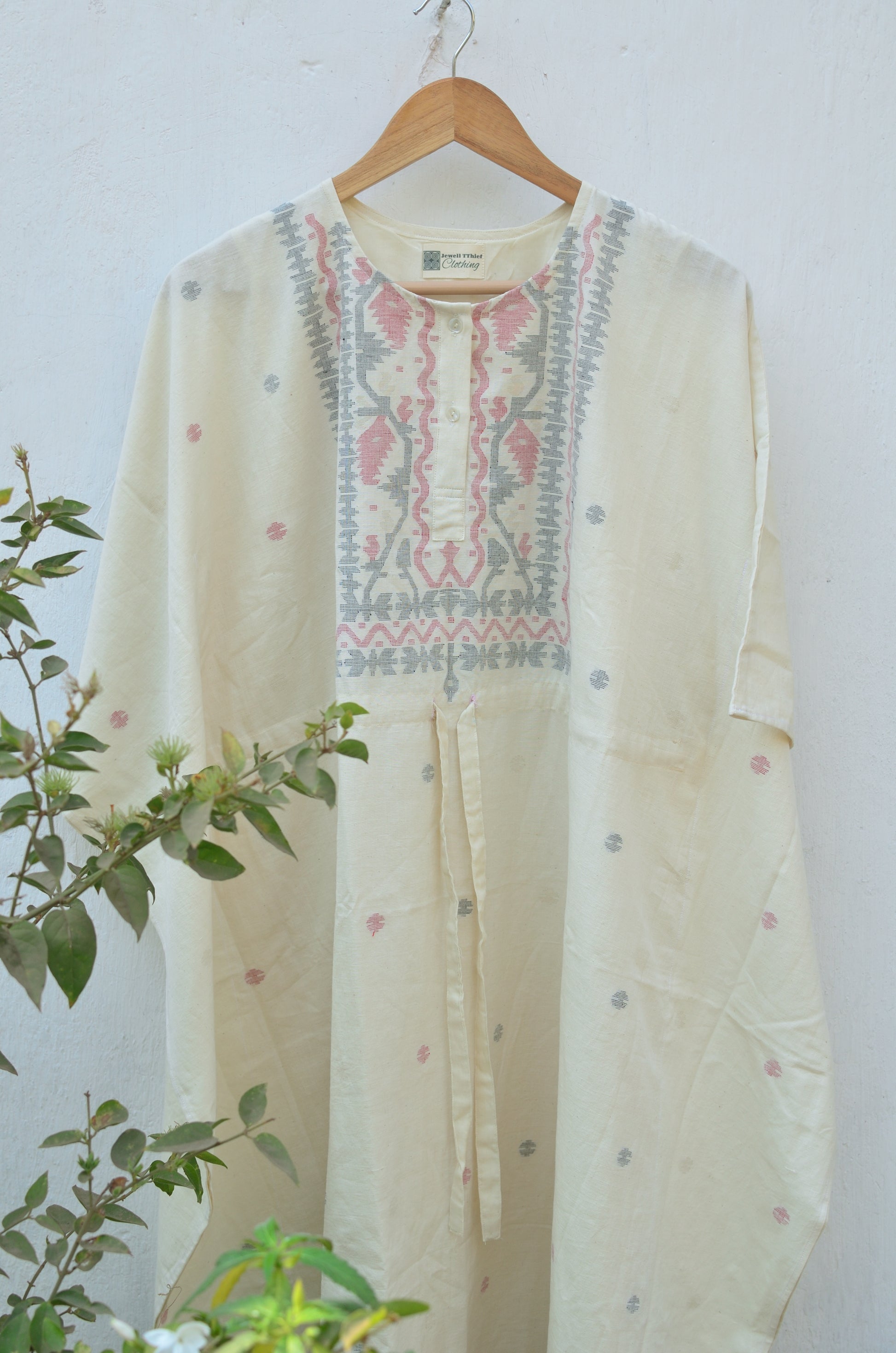 Khadi jamdani kaftan - Ivory image 3