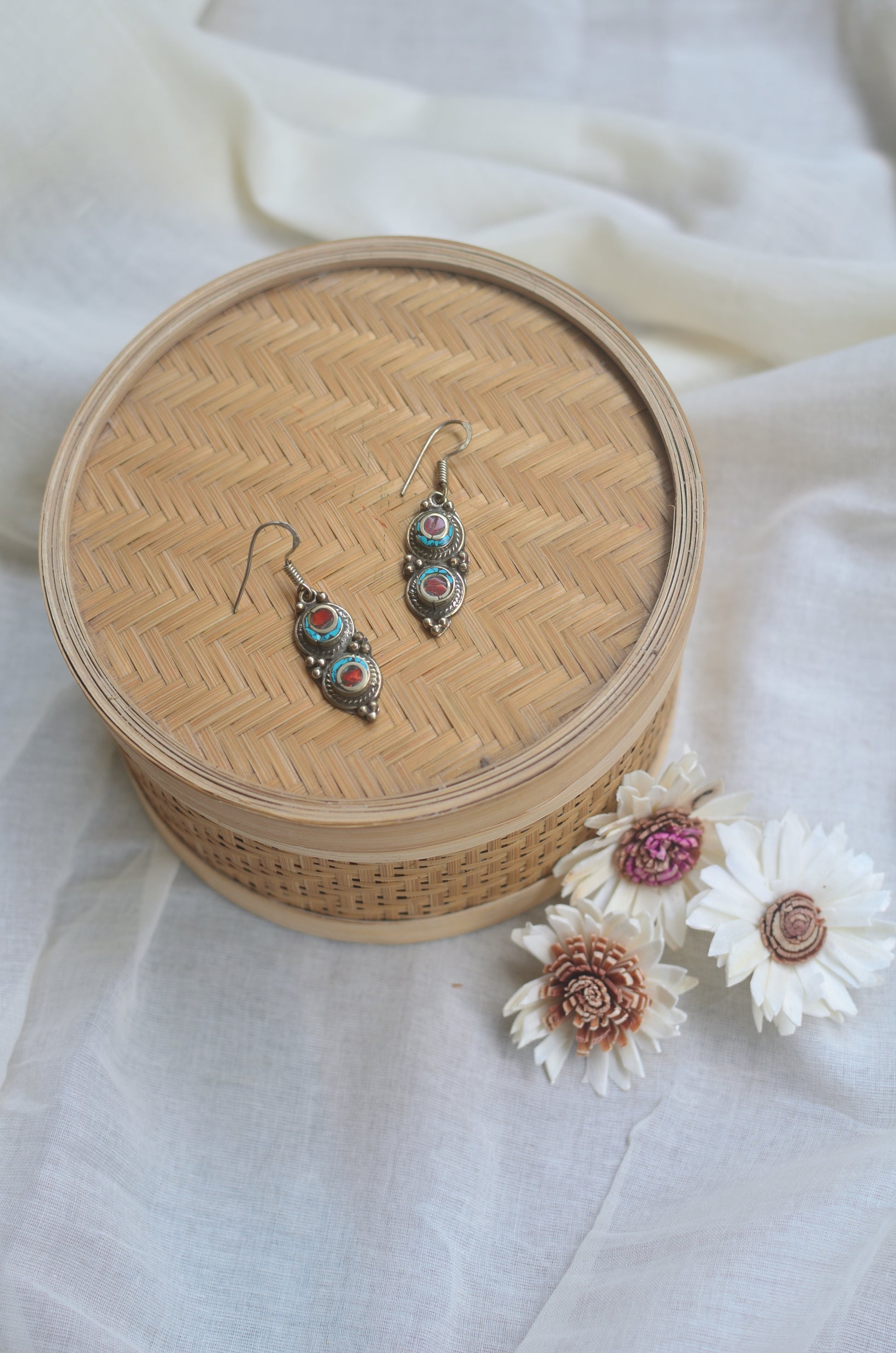 Tibetan earrings -Scarlet image 0