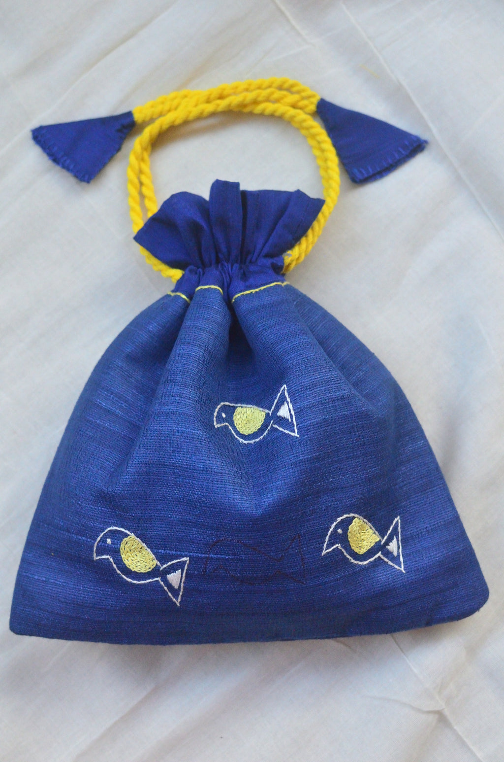 Churuyi - raw silk potli image 3