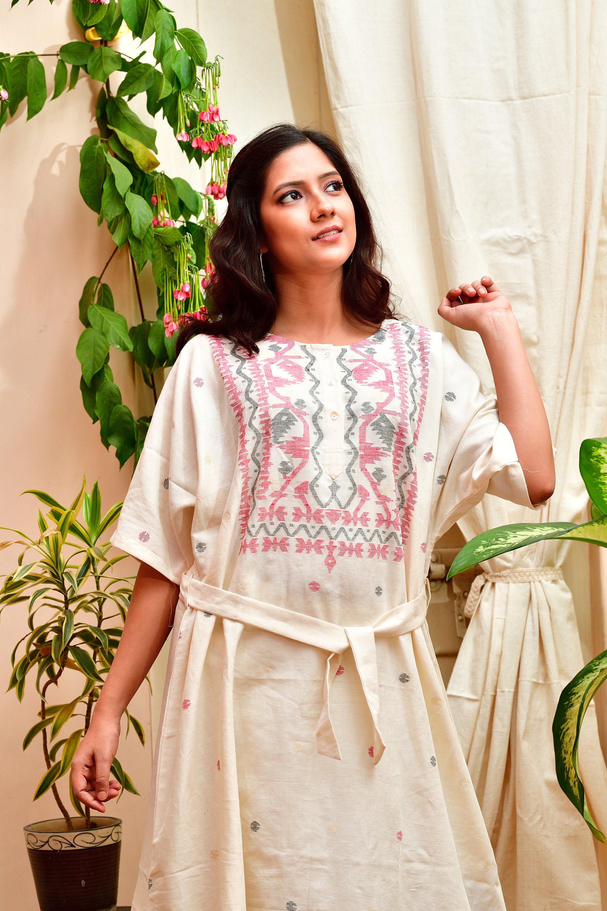 Jamdani Kimono dress - Ivory - Red and black weave image 5