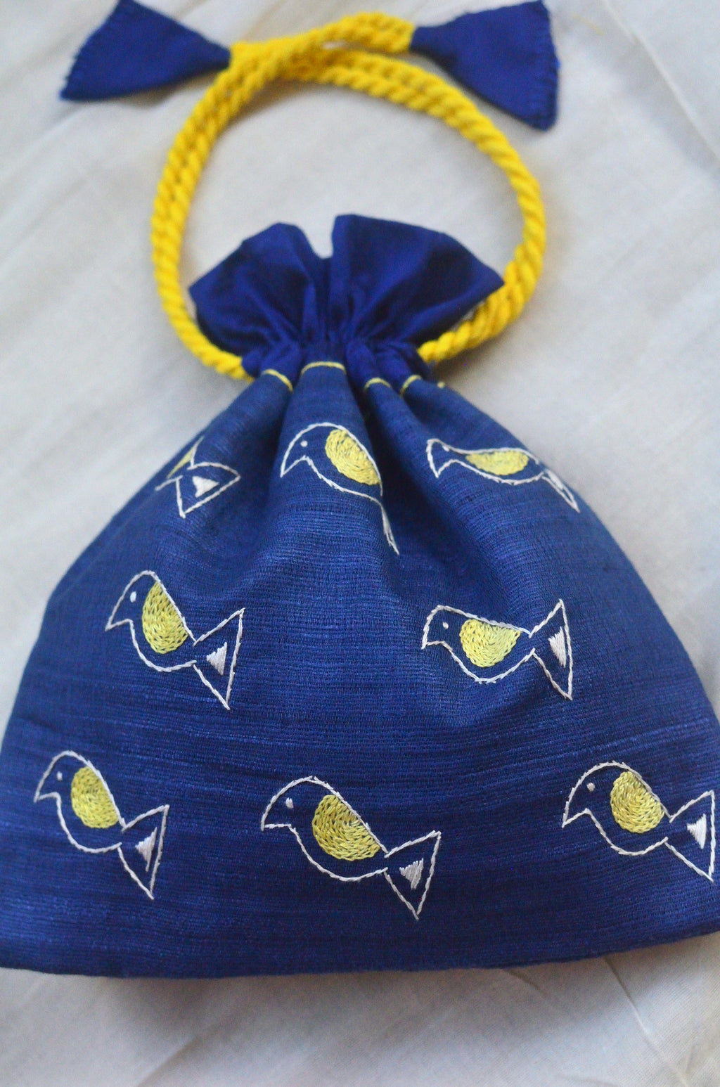 Churuyi - raw silk potli image 2