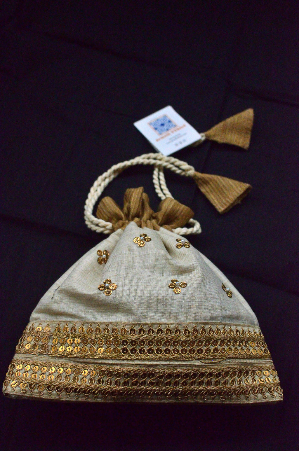 Annapurna - Off while and golden potli image 3