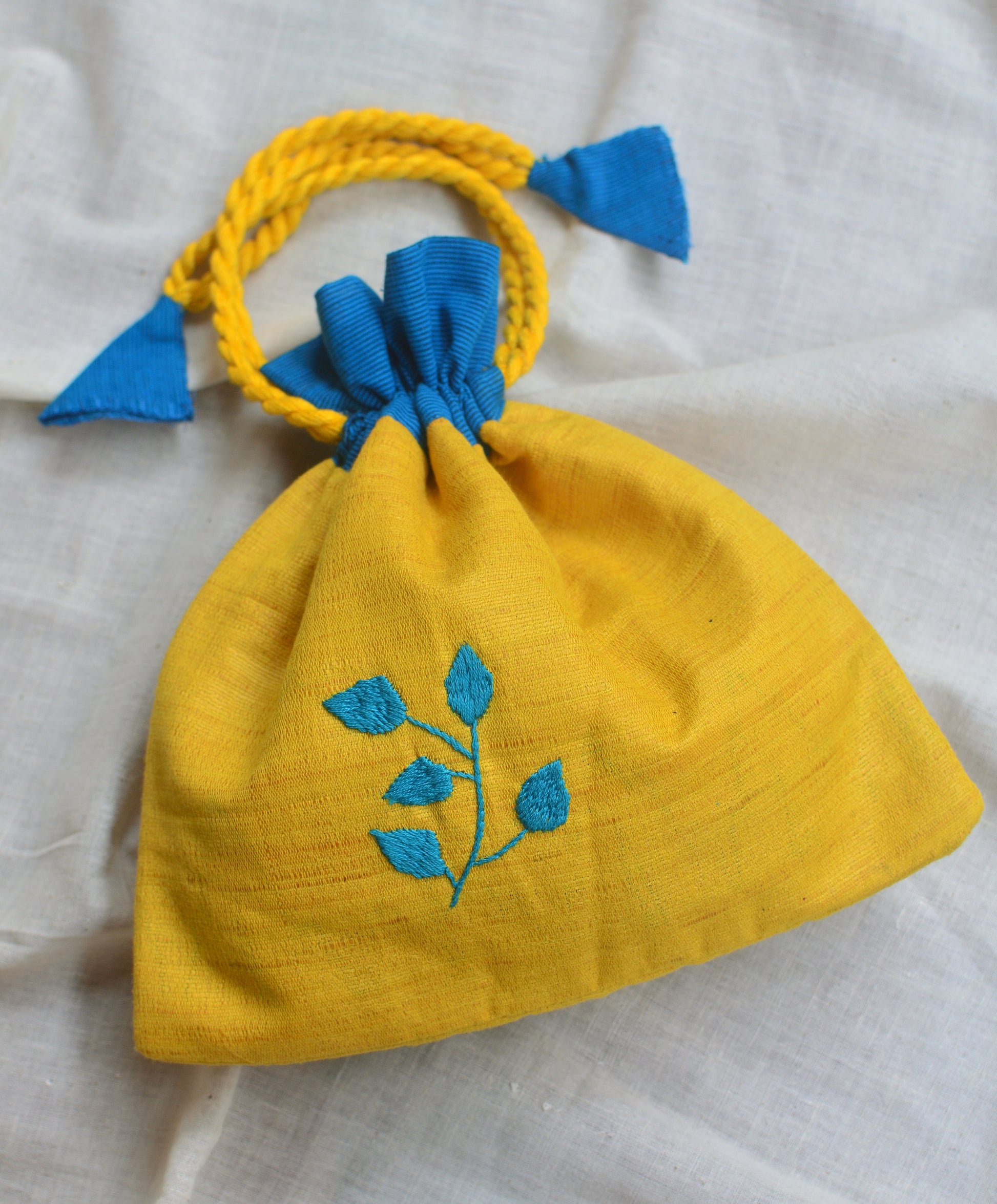 Gold Rush - raw silk potli image 2