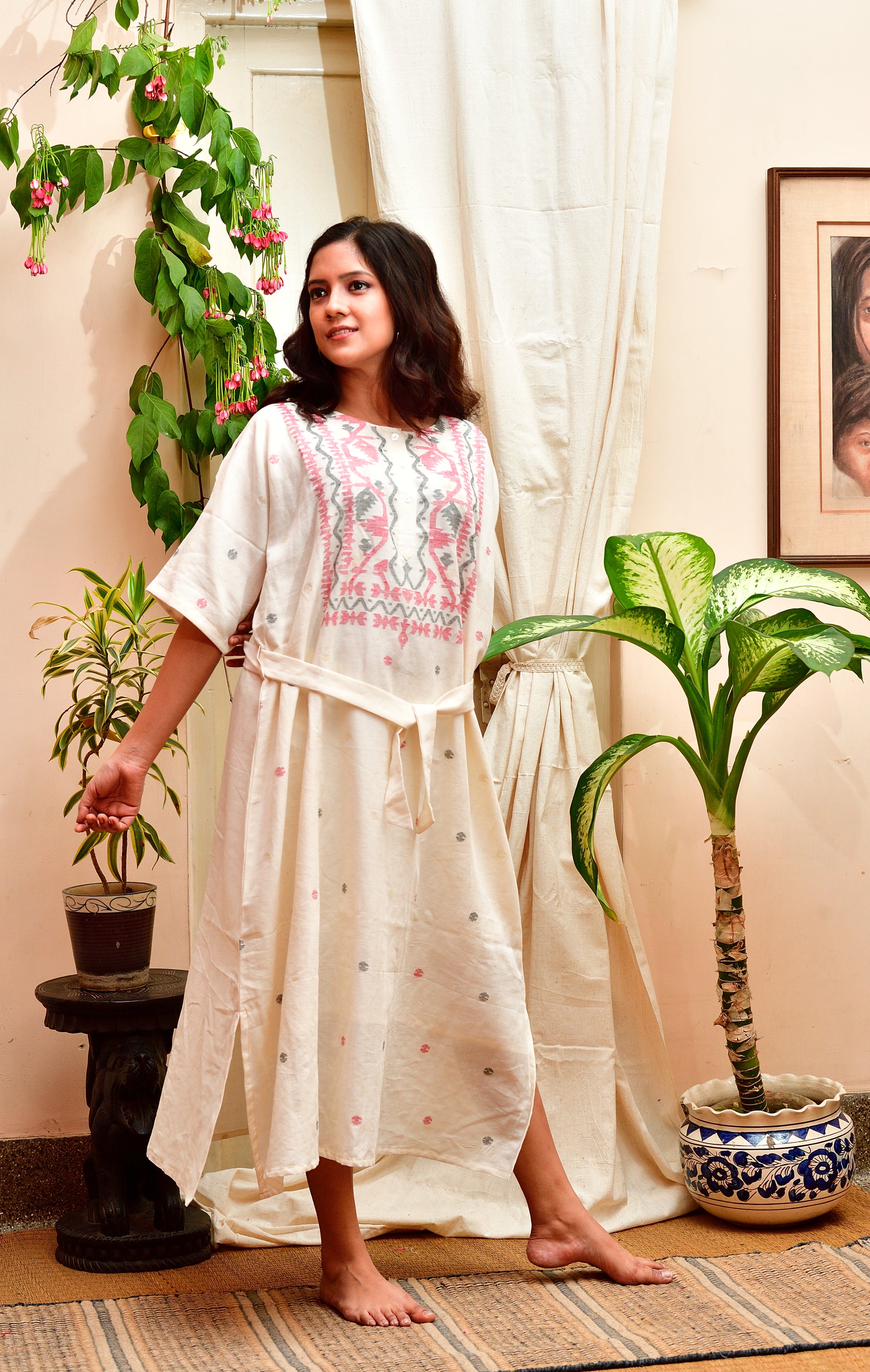 Jamdani Kimono dress - Ivory - Red and black weave image 4