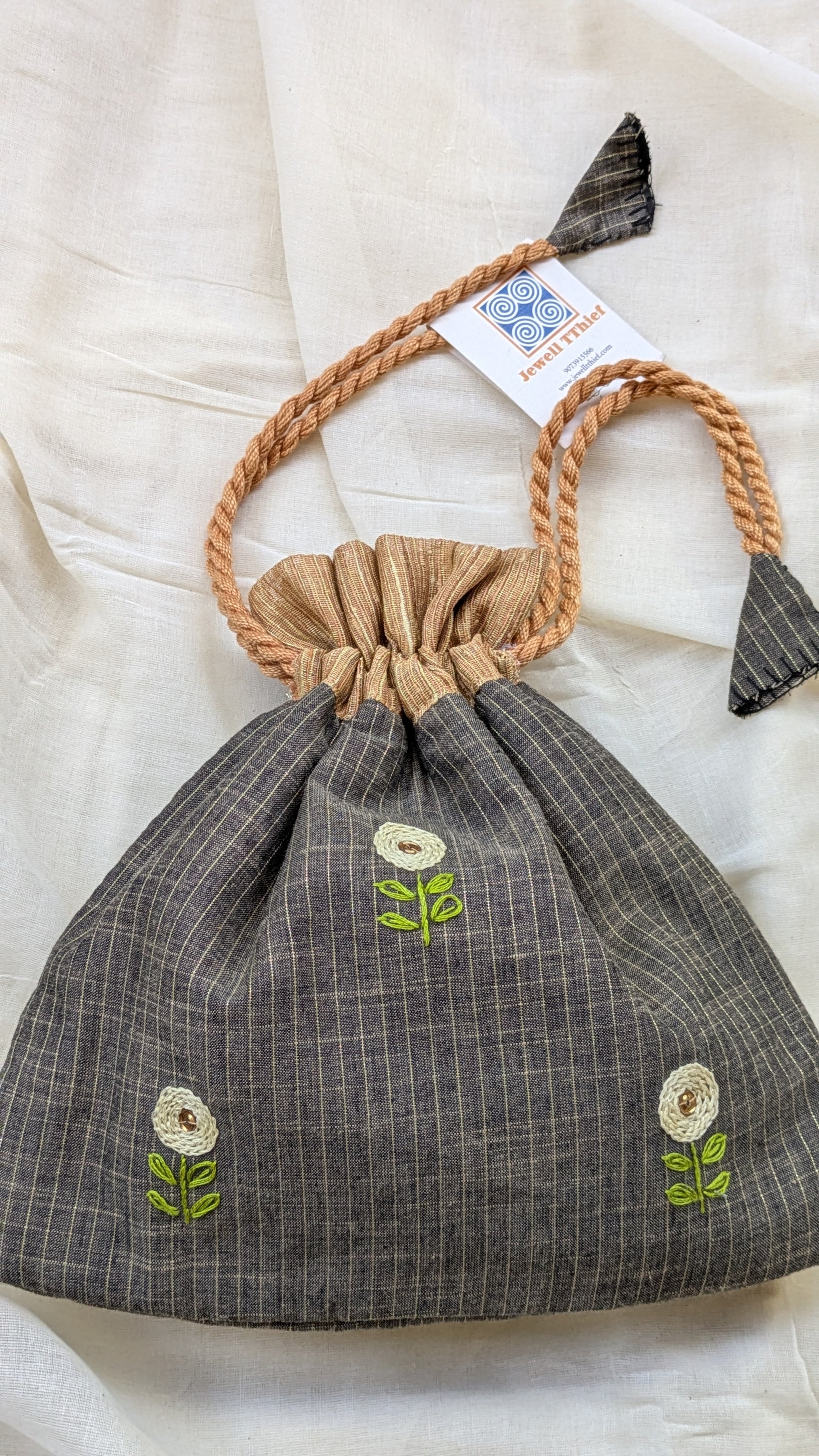 Chandrama - Cotton potli with zari stripe image 3