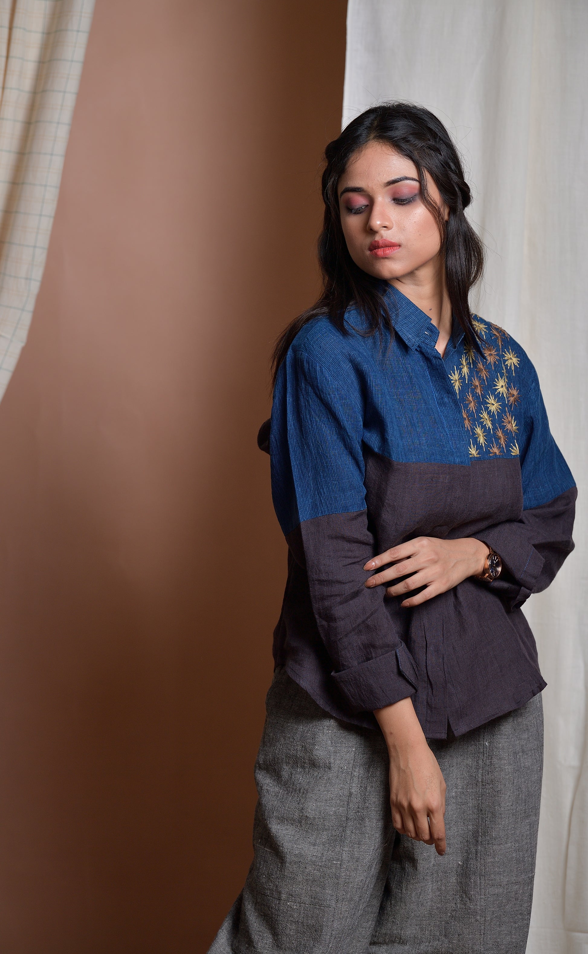 Royal indigo & charcoal - Hand embroidered linen shirt image 2