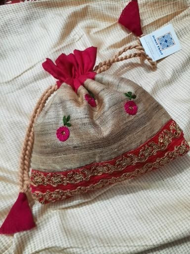 Pure tussar and zari border image 2