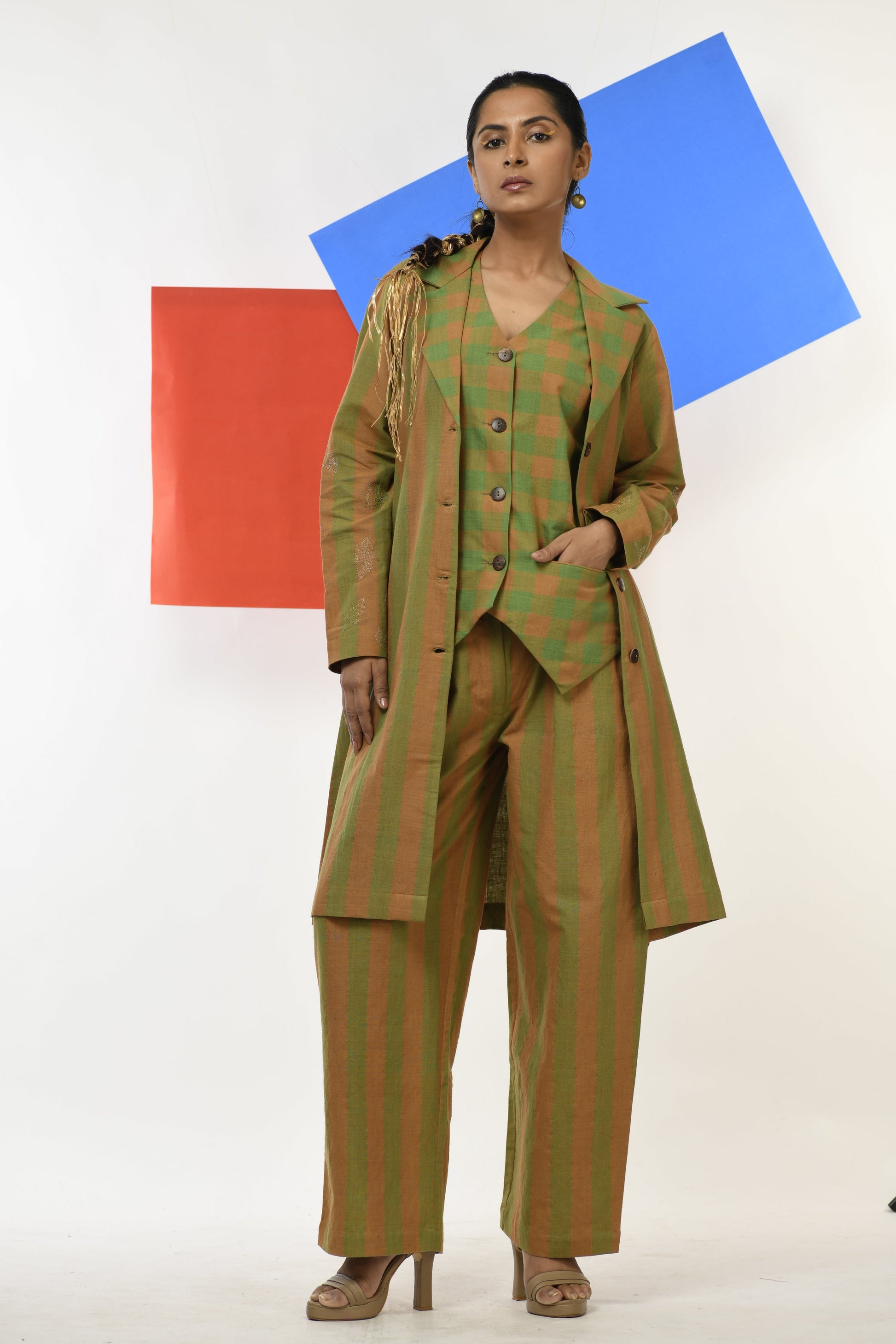 Zircon Gleam - Handwoven hand embroidered co-ord set