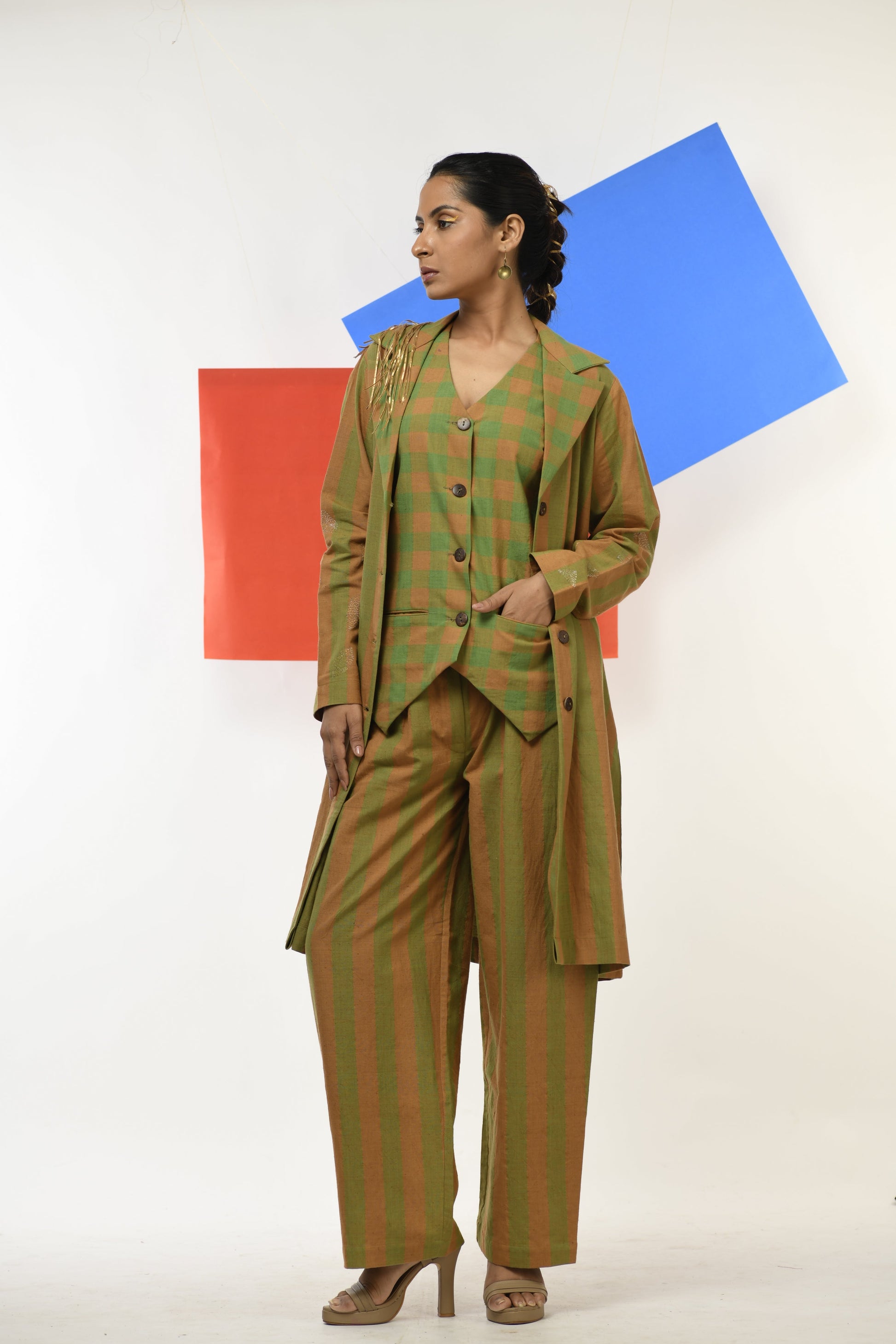 Zircon Gleam - Handwoven hand embroidered co-ord set