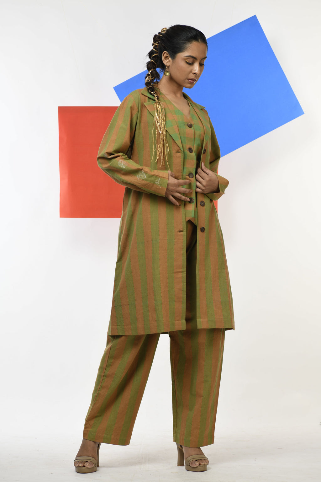 Zircon Gleam - Handwoven hand embroidered co-ord set