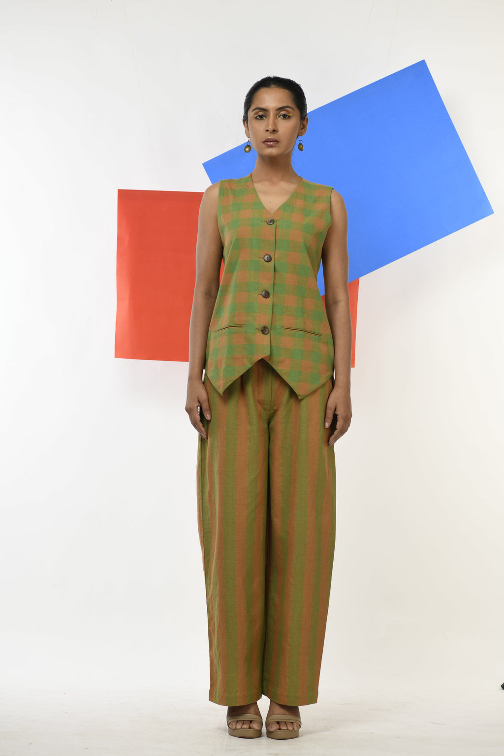 Zircon Gleam - Handwoven hand embroidered co-ord set