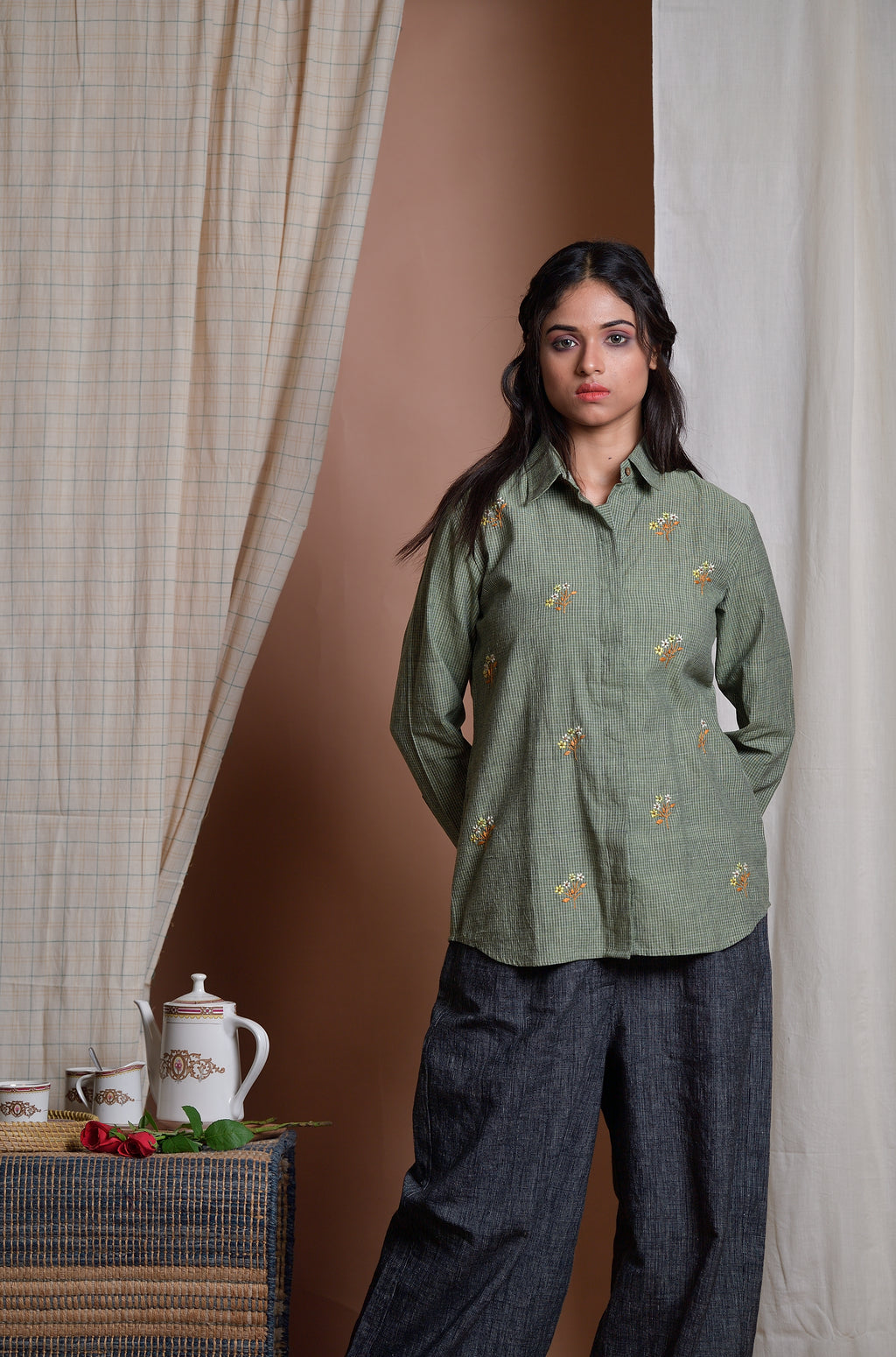 Mystical Moss - Hand-embroidered cotton shirt