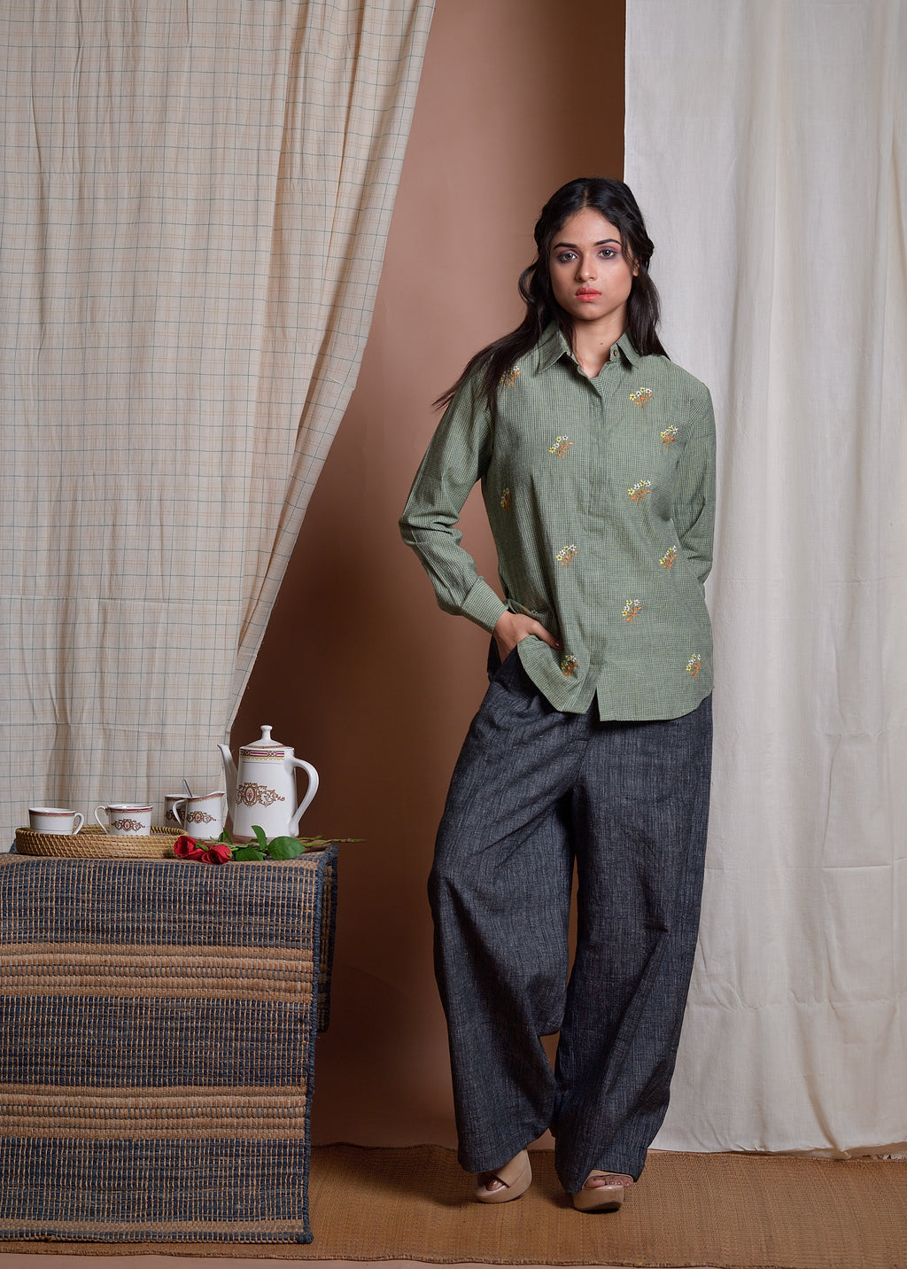Mystical Moss - Hand-embroidered cotton shirt