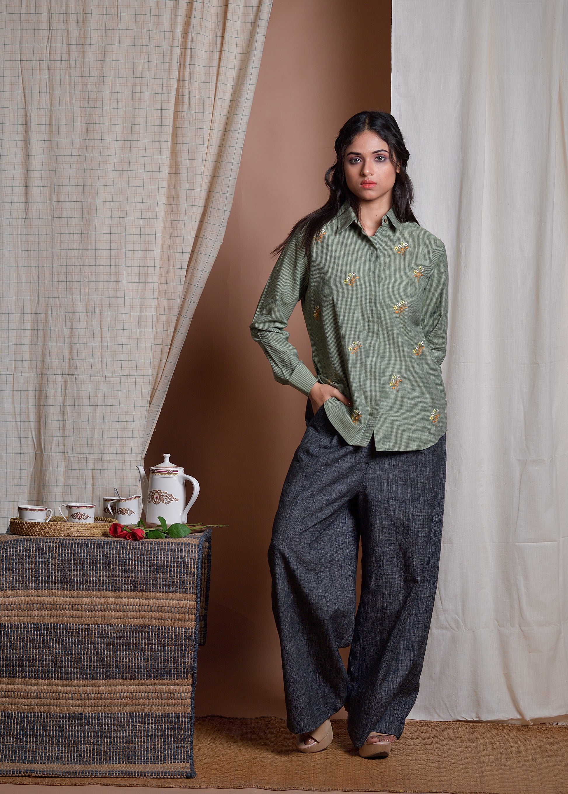 Mystical Moss - Hand-embroidered cotton shirt