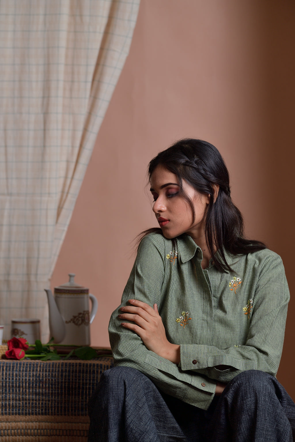 Mystical Moss - Hand-embroidered cotton shirt