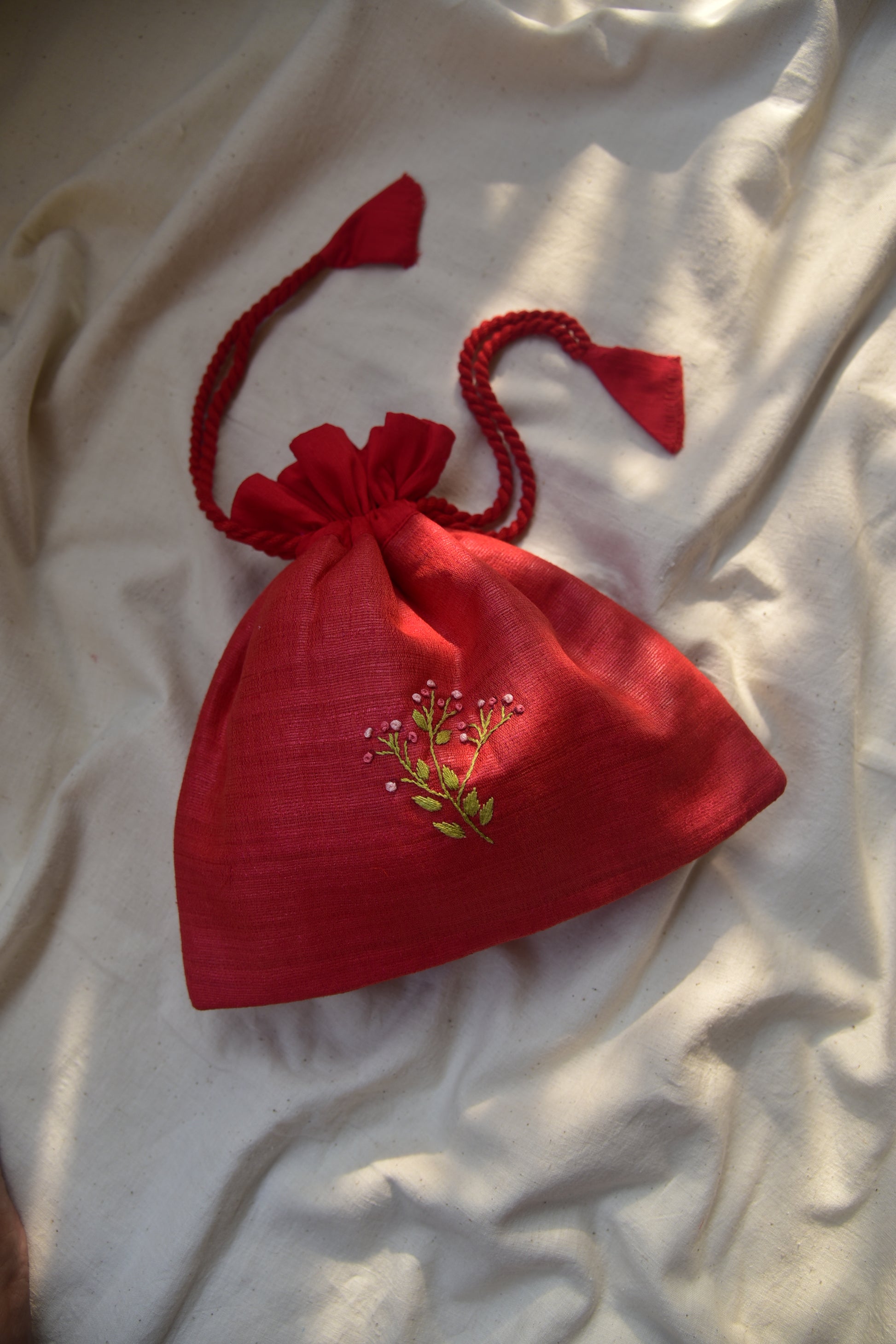 Gypsophila - silk cotton potli