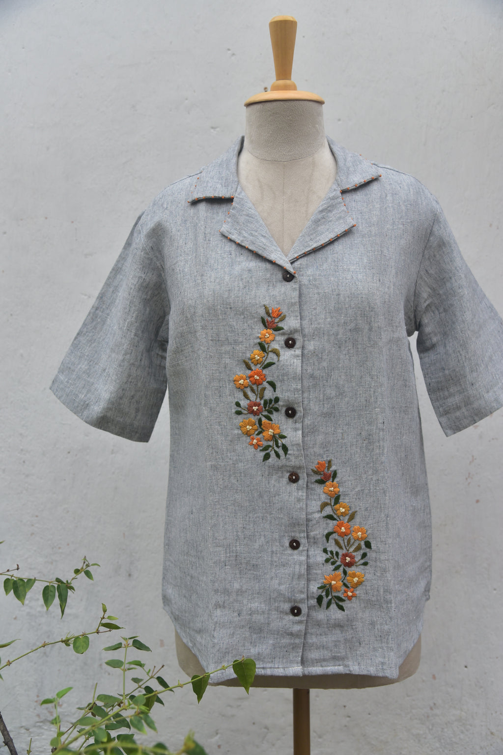 Ash & Amber Pure Linen Hand-embroidered Shirt Grey Front View