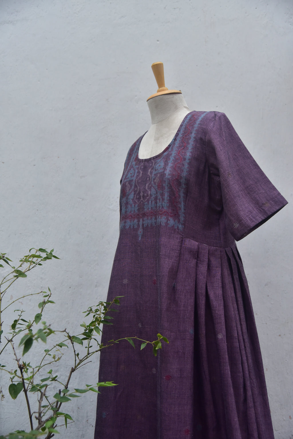 Majestic Mauve Handspun & Handwoven Jamdani Cotton Dress Side