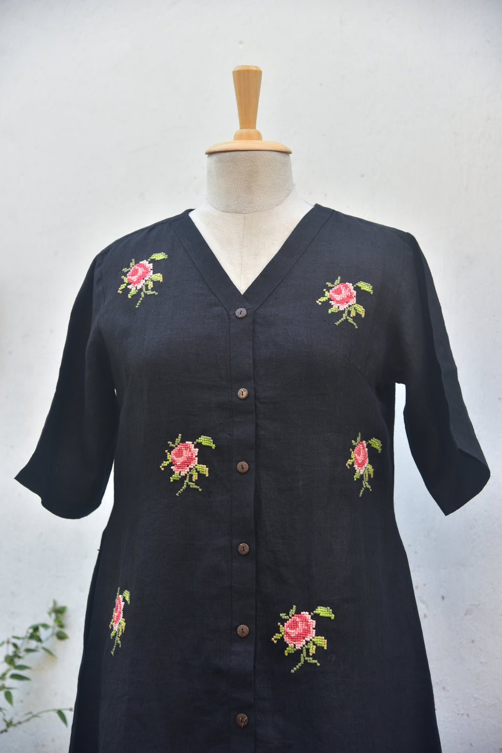 Rose Rhapsody - Handwoven Linen Shirt Dress (Black)