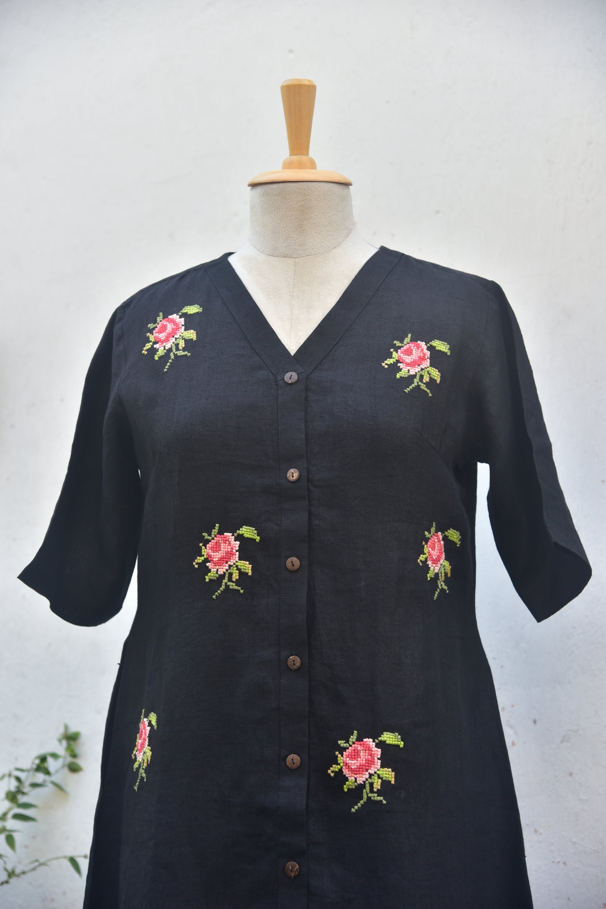 Rose Rhapsody - Handwoven Linen Shirt Dress (Black)
