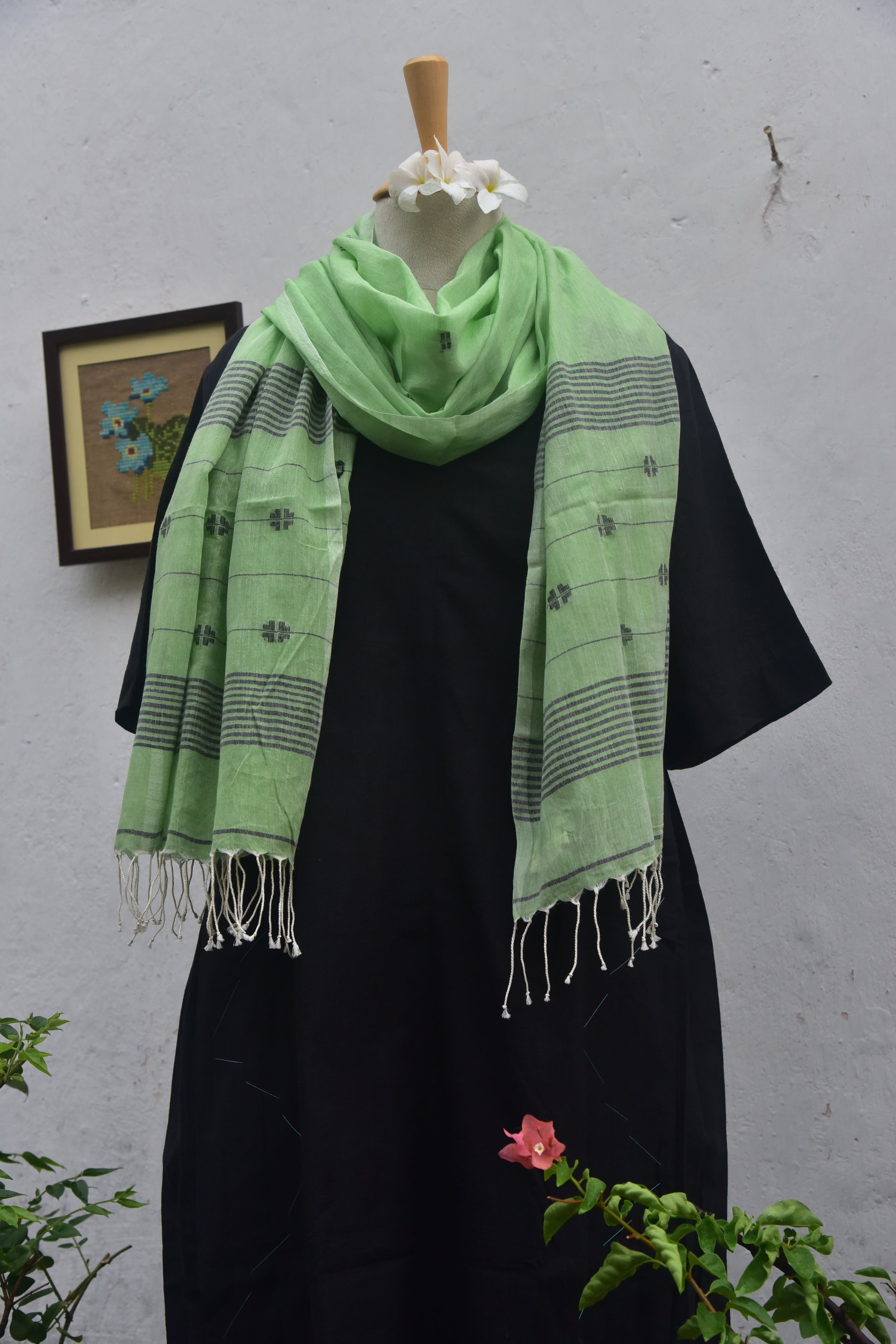 Handwoven jamdani stole pale olive green colour front view