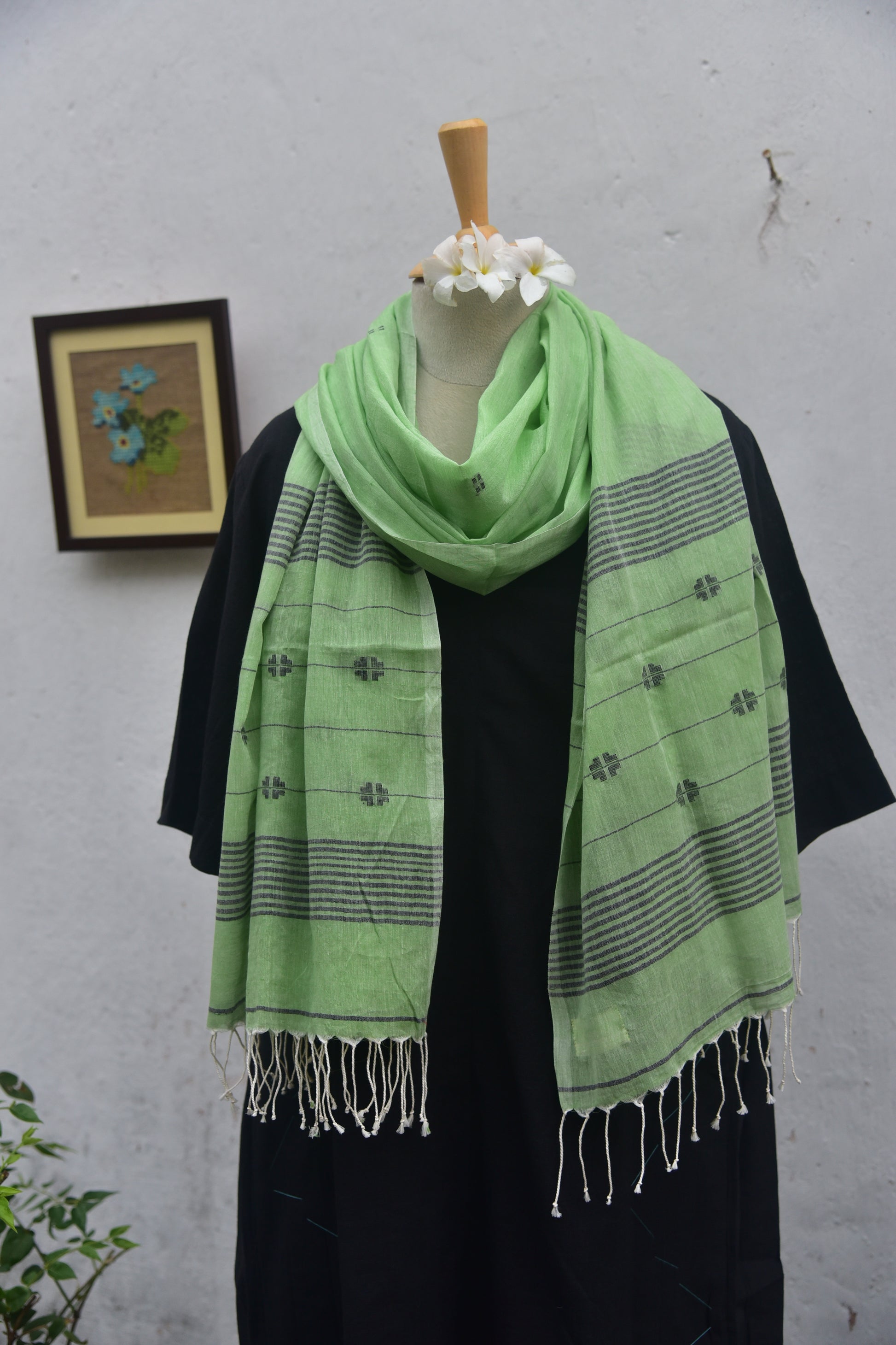 Handwoven jamdani stole pale olive green colour front view