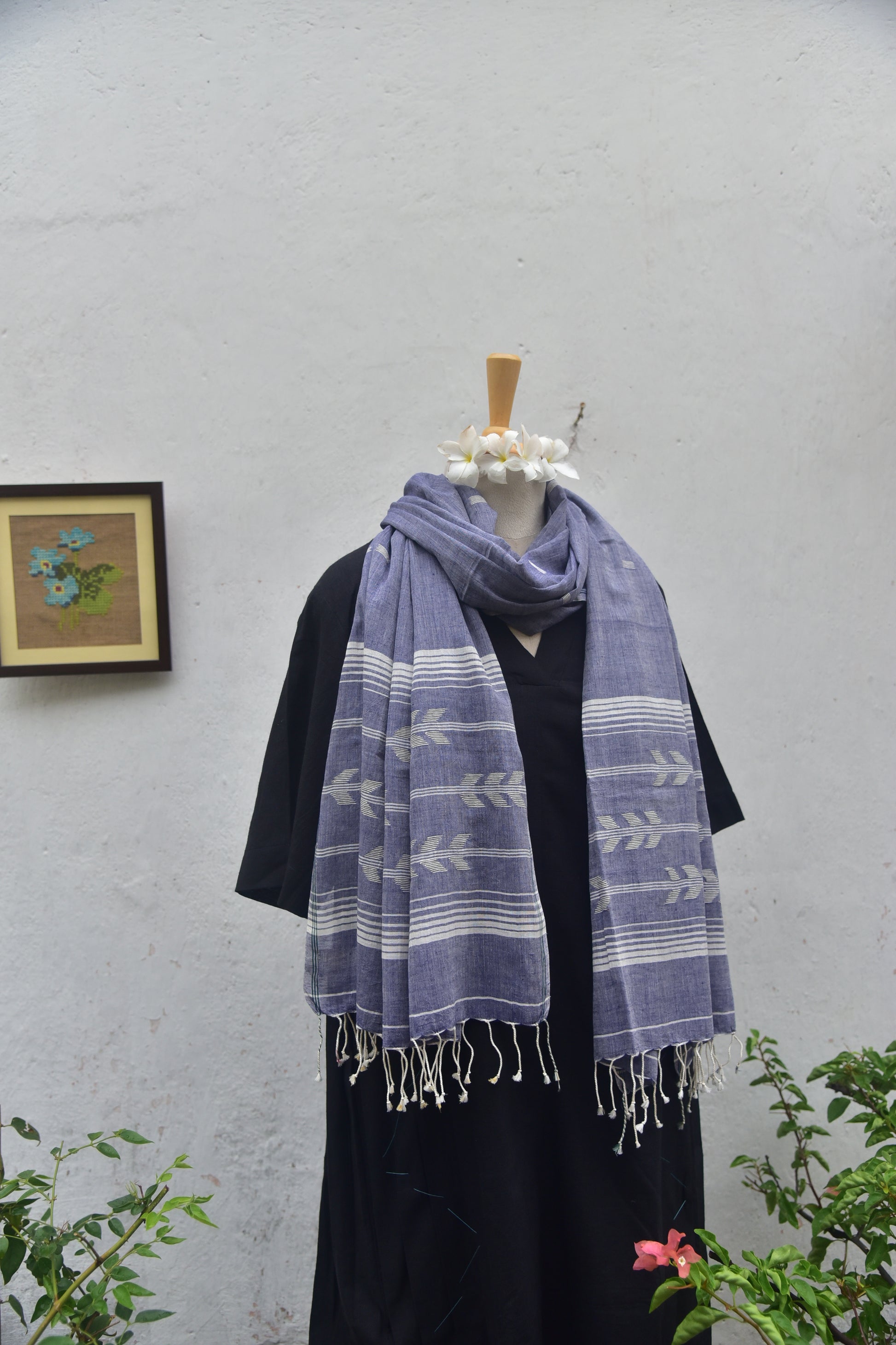 Soft Jamdani stole in slate blue shade side view