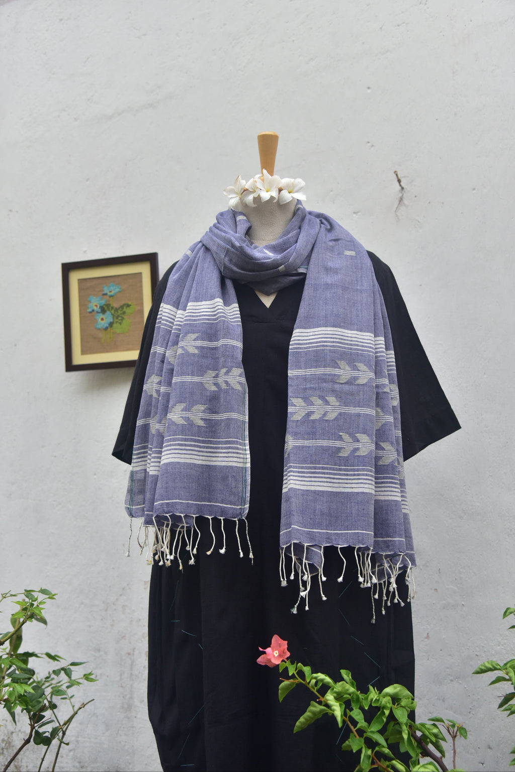 Soft Jamdani stole in slate blue shade front view