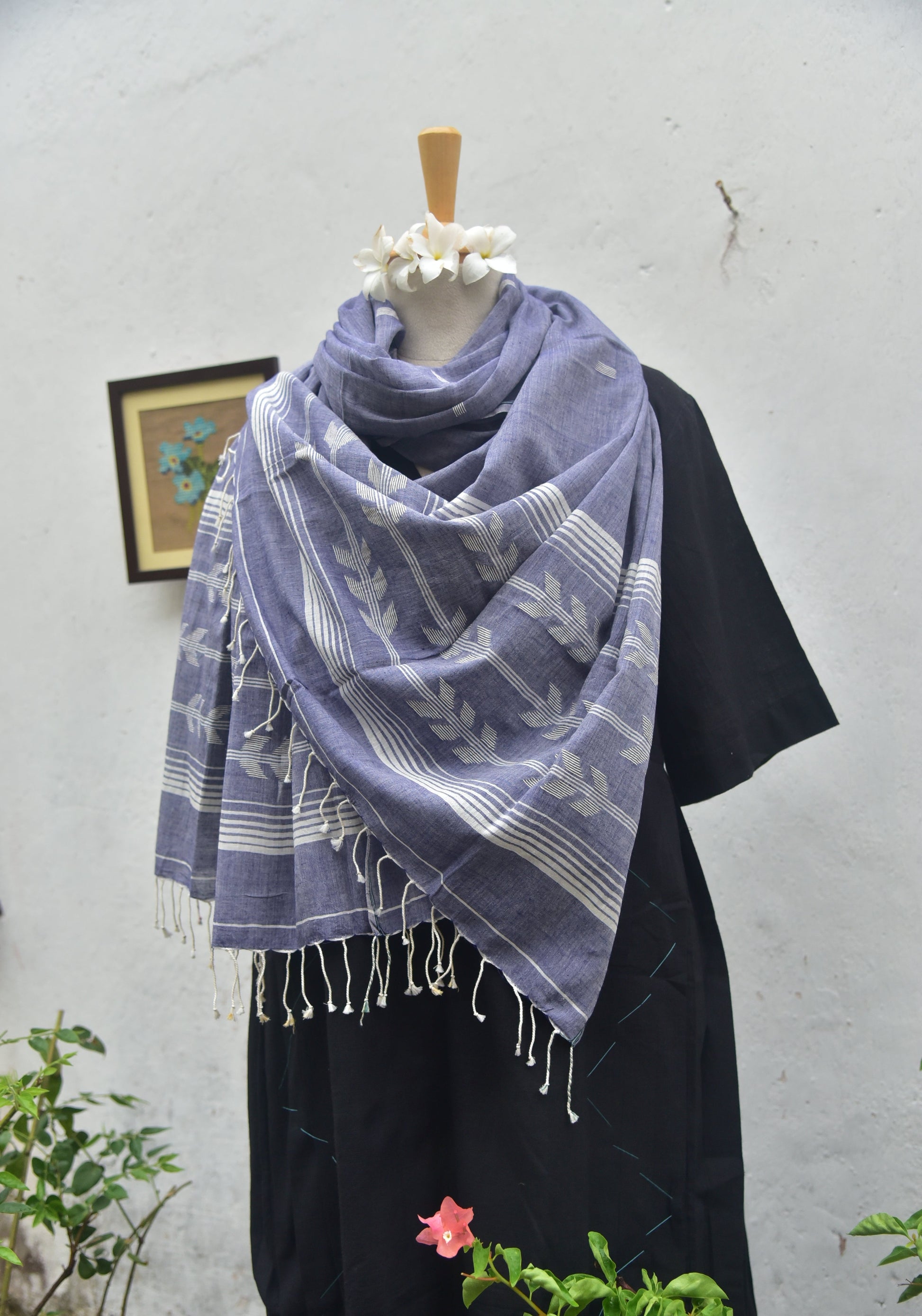 Soft Jamdani stole in slate blue shade front view