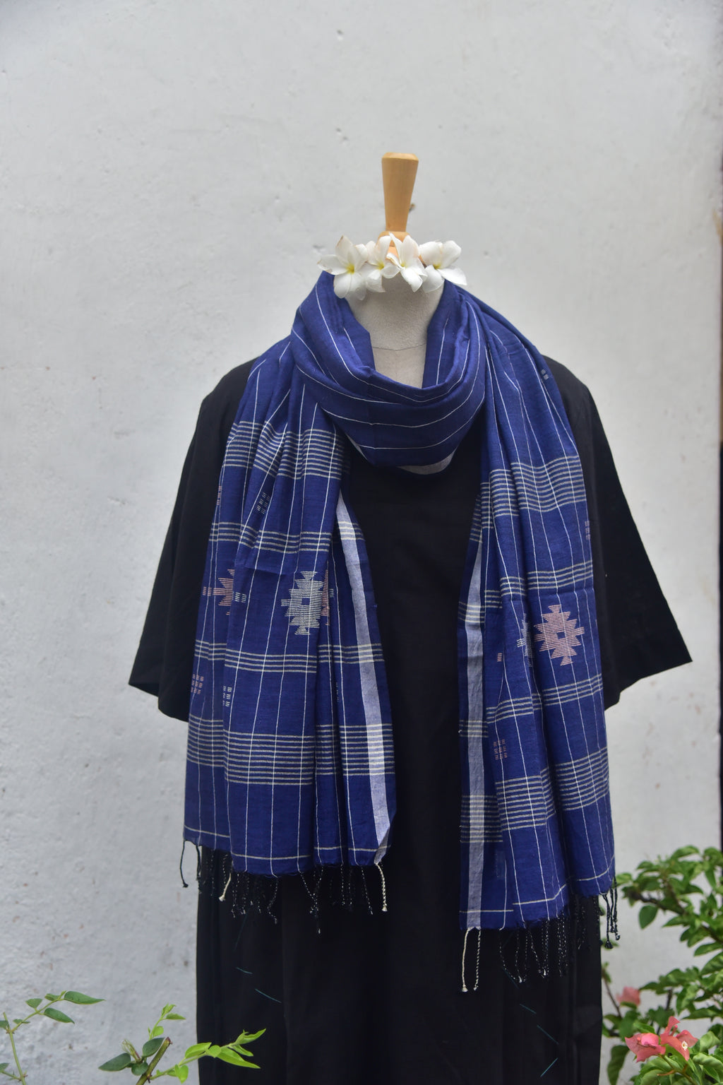 Soft handwoven Jamdani stole in indigo blue front view