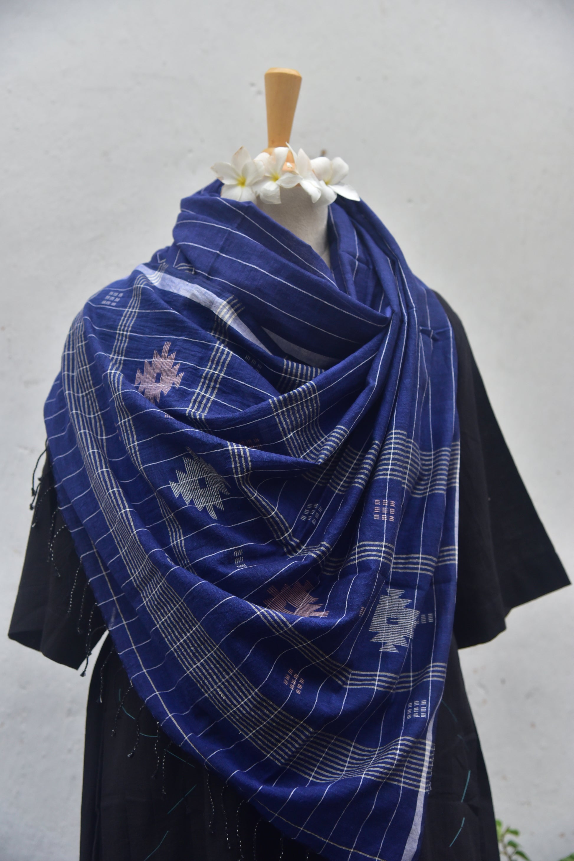 Soft handwoven Jamdani stole in indigo blue front view