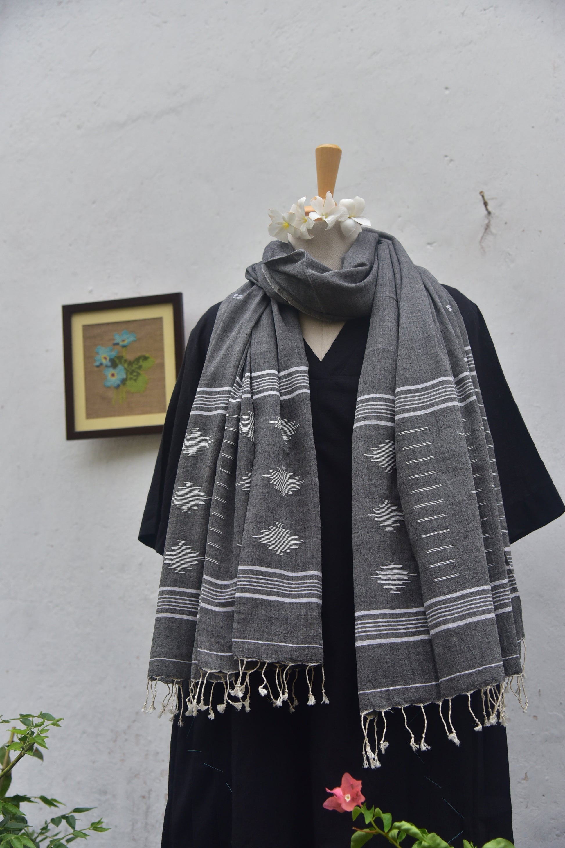 Soft handwoven Jamdani stole in grey front view