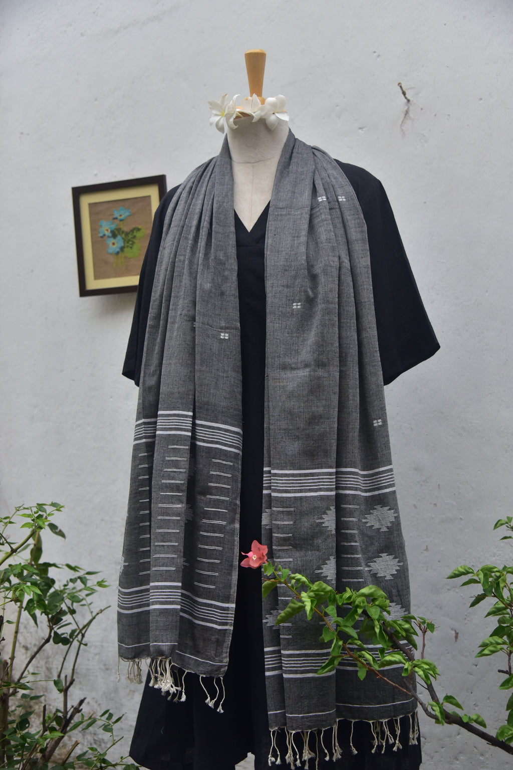 Soft handwoven Jamdani stole in grey front view