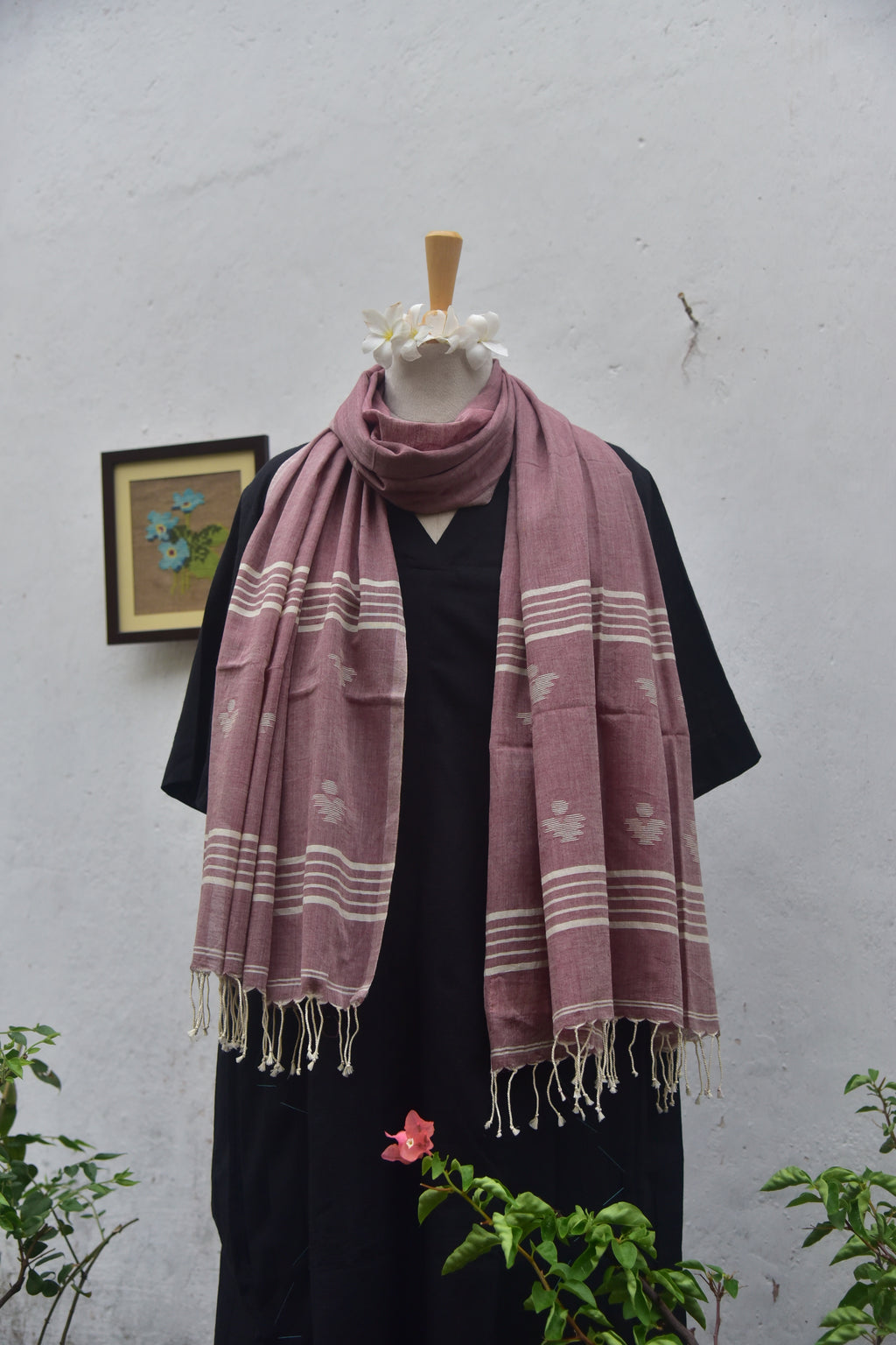 Handwoven jamdani stole katechu colour front view