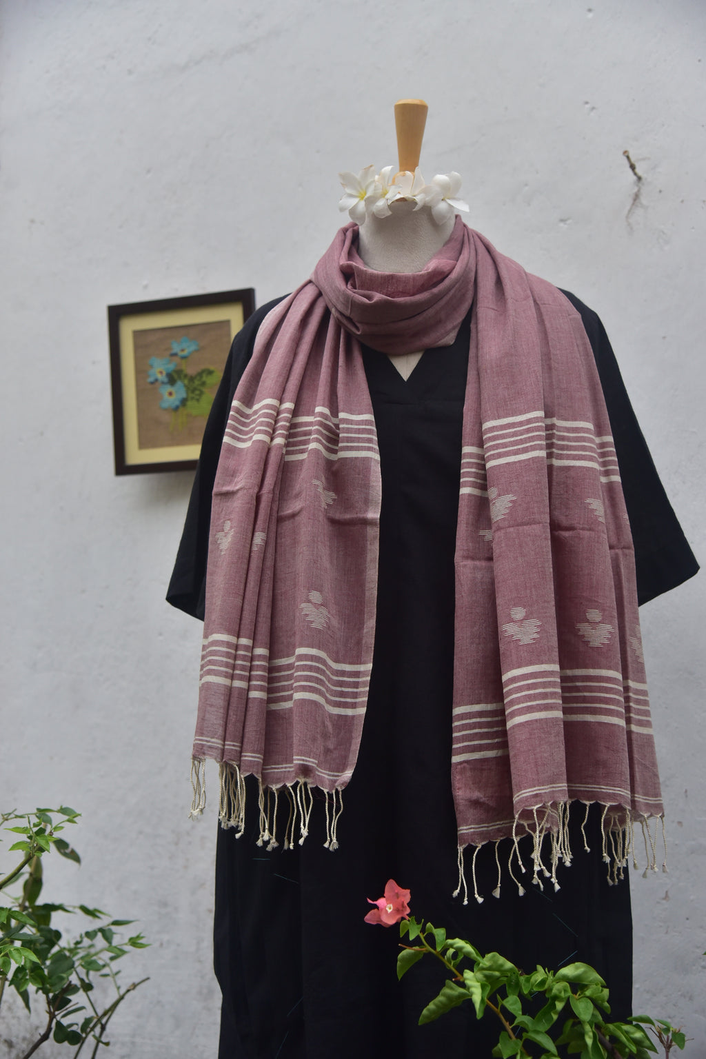 Handwoven jamdani stole katechu colour front view