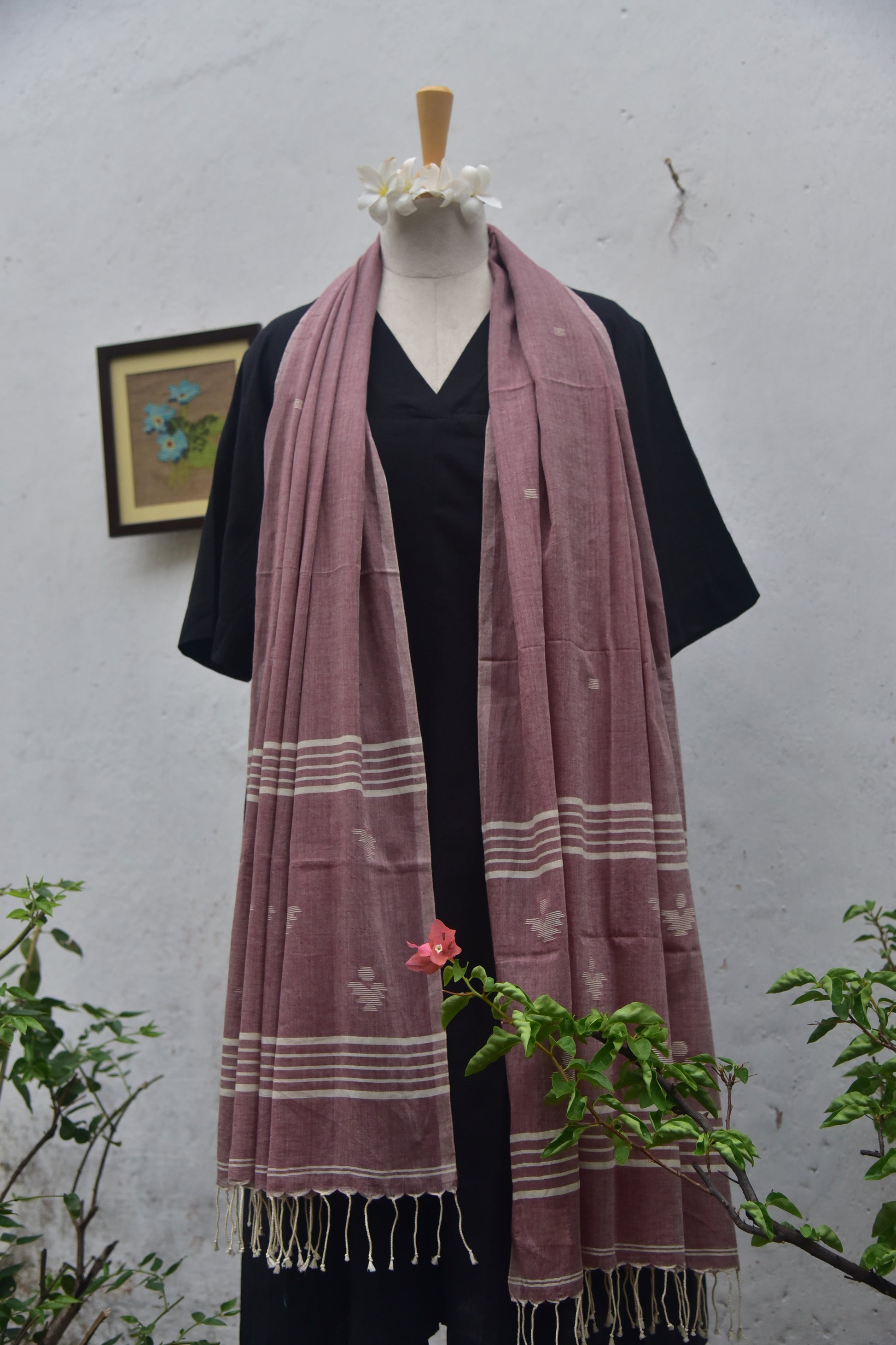 Handwoven jamdani stole katechu colour front view