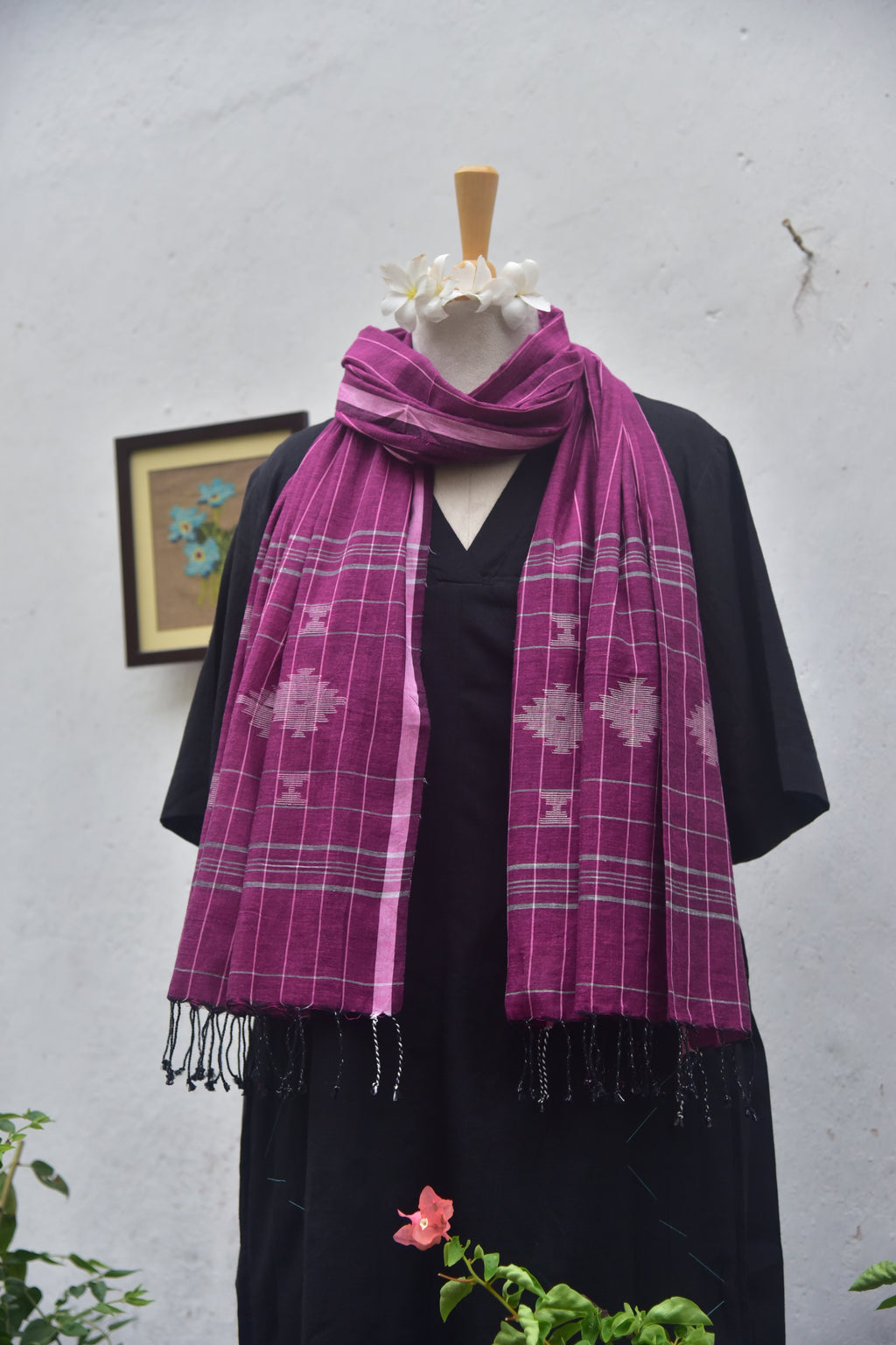 Soft handwoven Jamdani stole in plum front view
