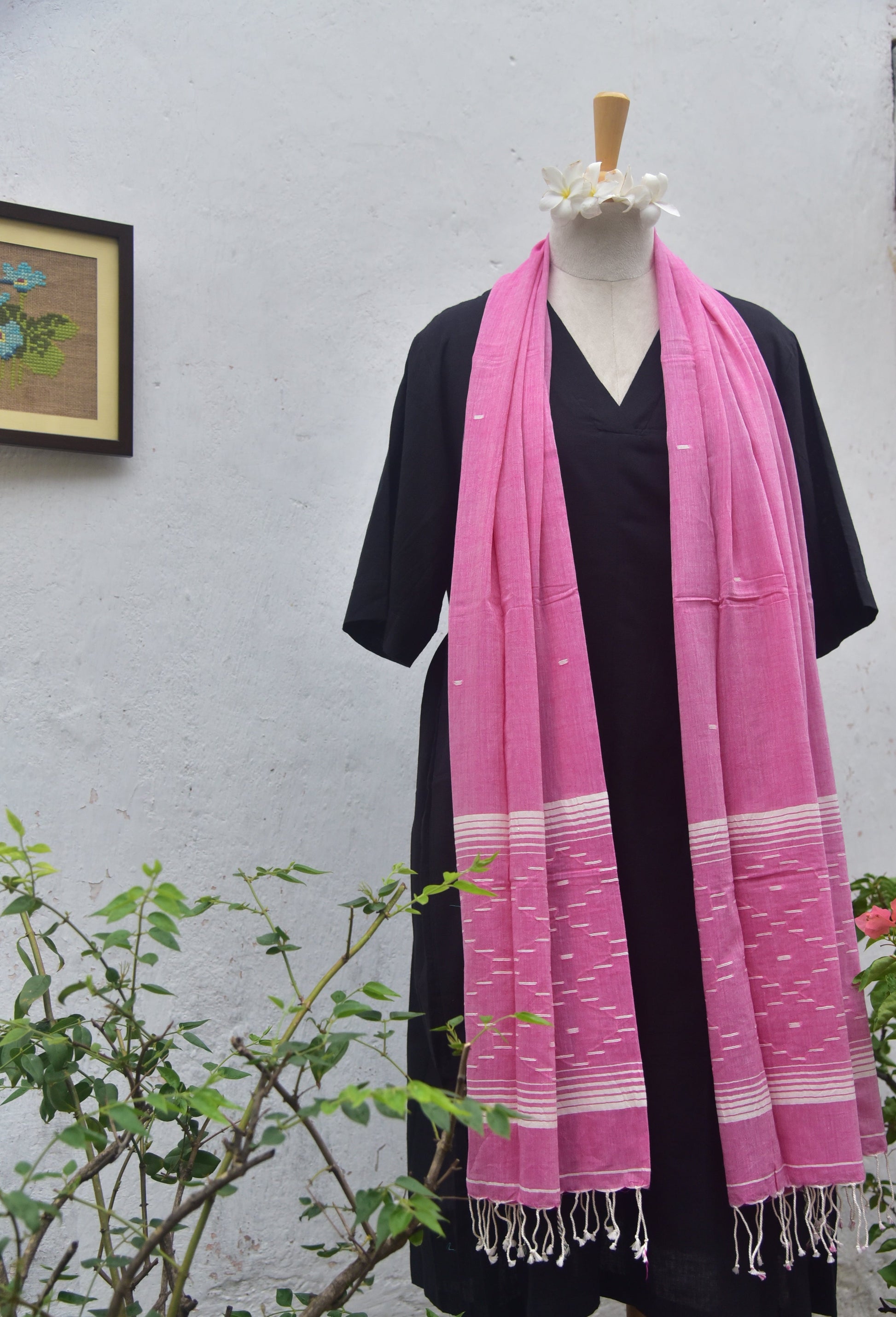 Soft Jamdani stole in powder pink shade front view