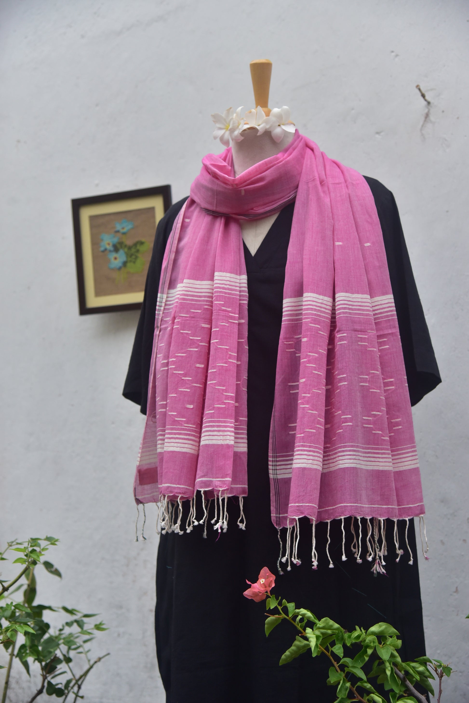 Soft Jamdani stole in powder pink shade front view