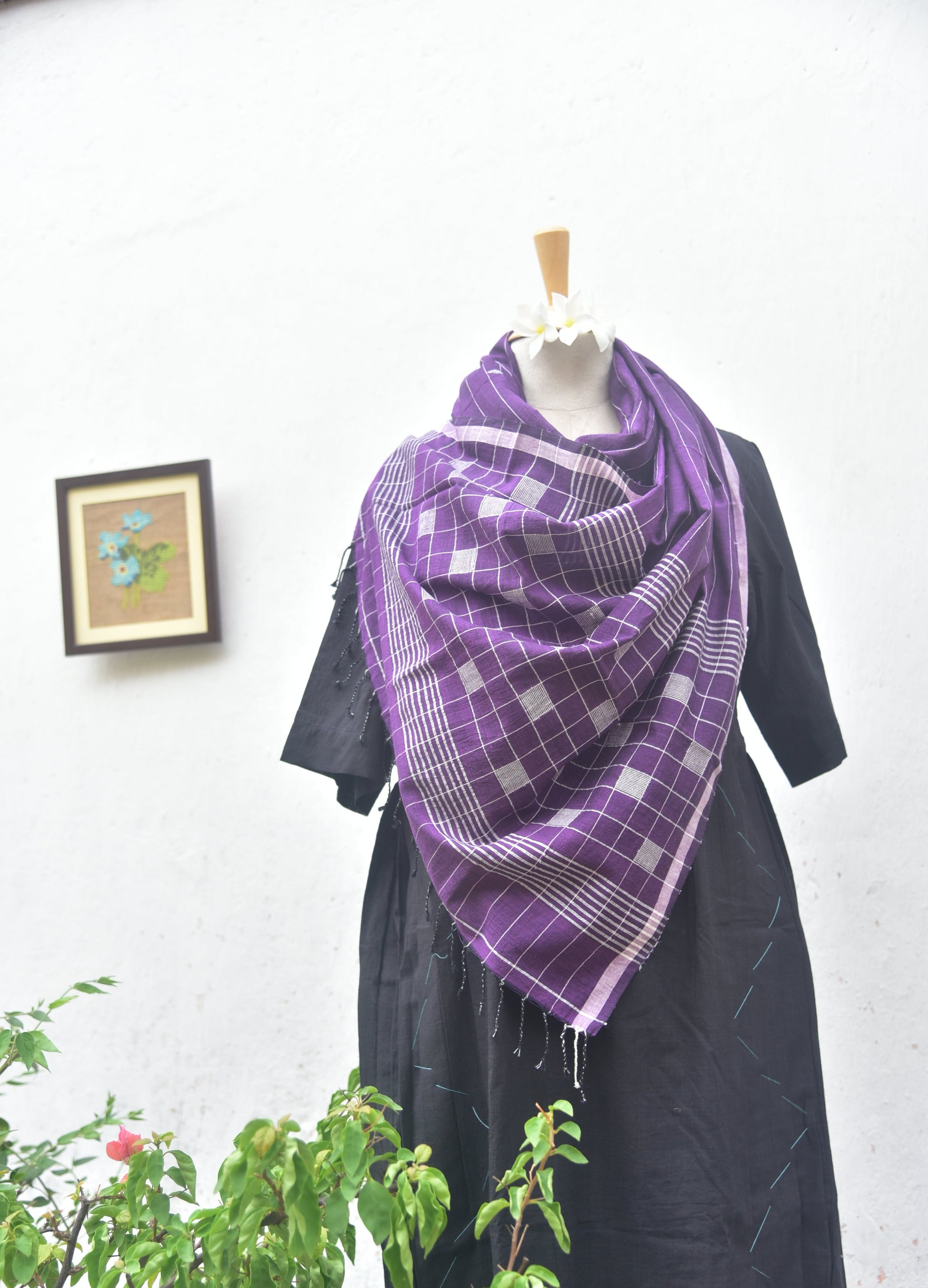Handwoven Jamdani Stole - Dark purple