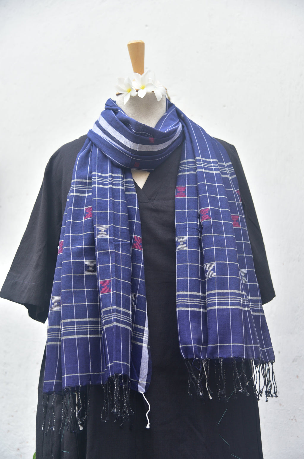 Soft handwoven Jamdani stole in indigo blue front view