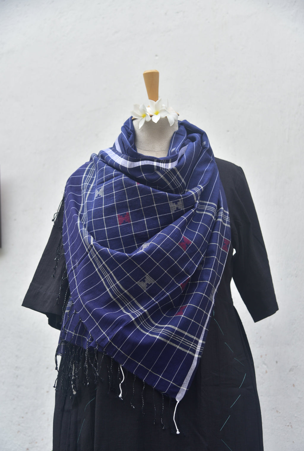 Soft handwoven Jamdani stole in indigo blue front view
