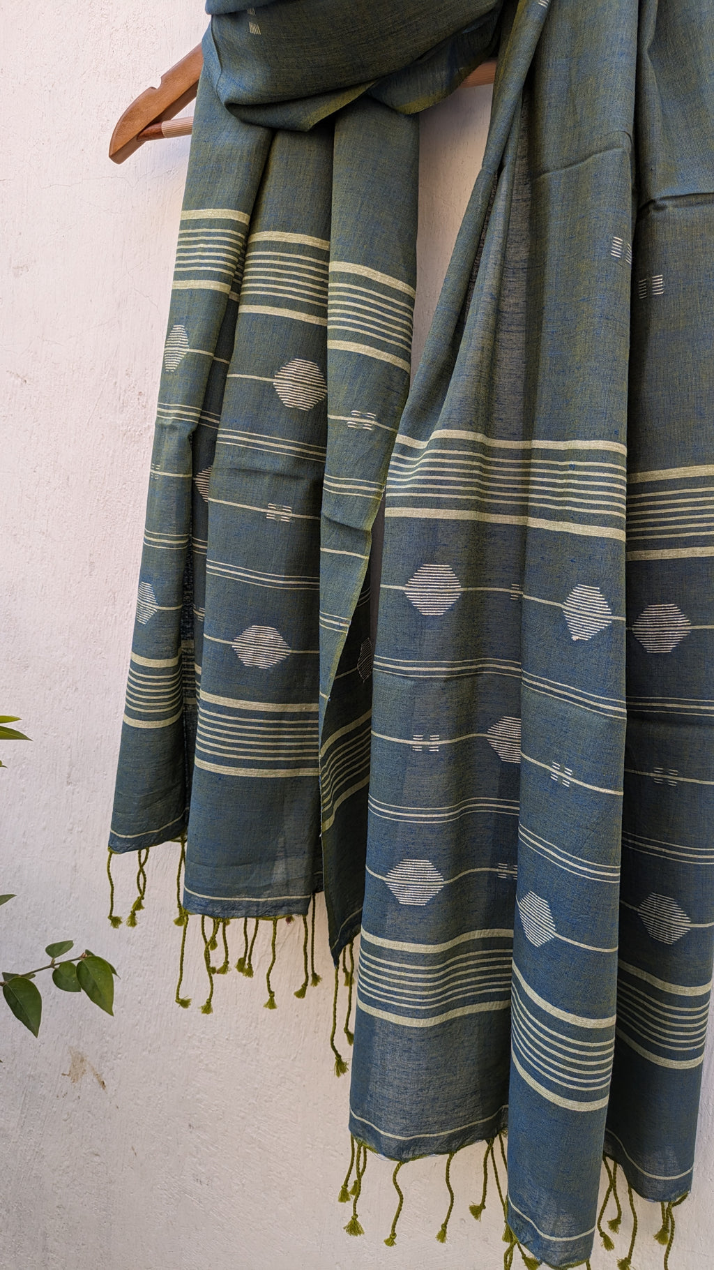 Jamdani stole - Grey and Blue Dual Tone