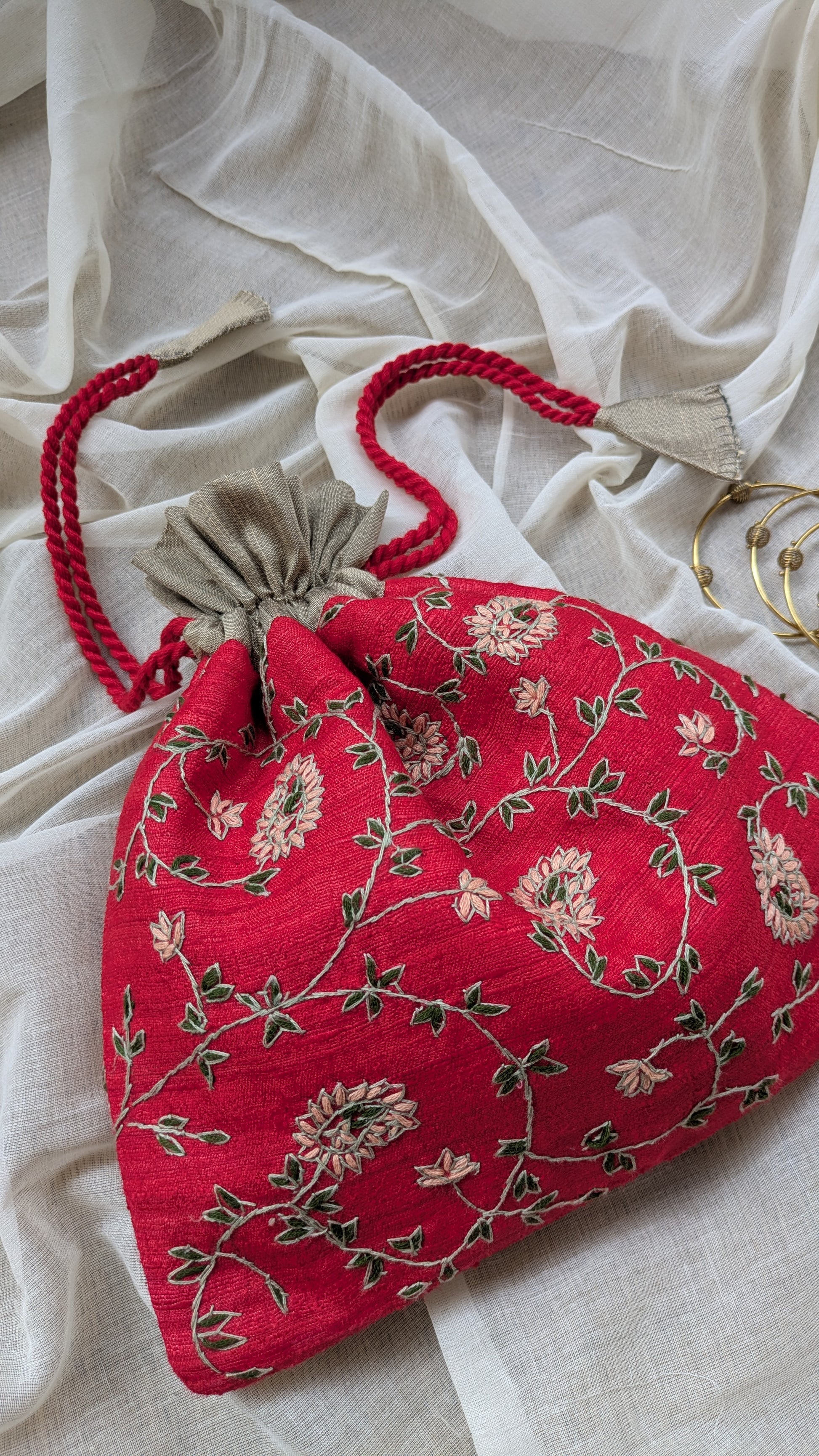Kashmiri Embroidered - Silk Cotton Potli