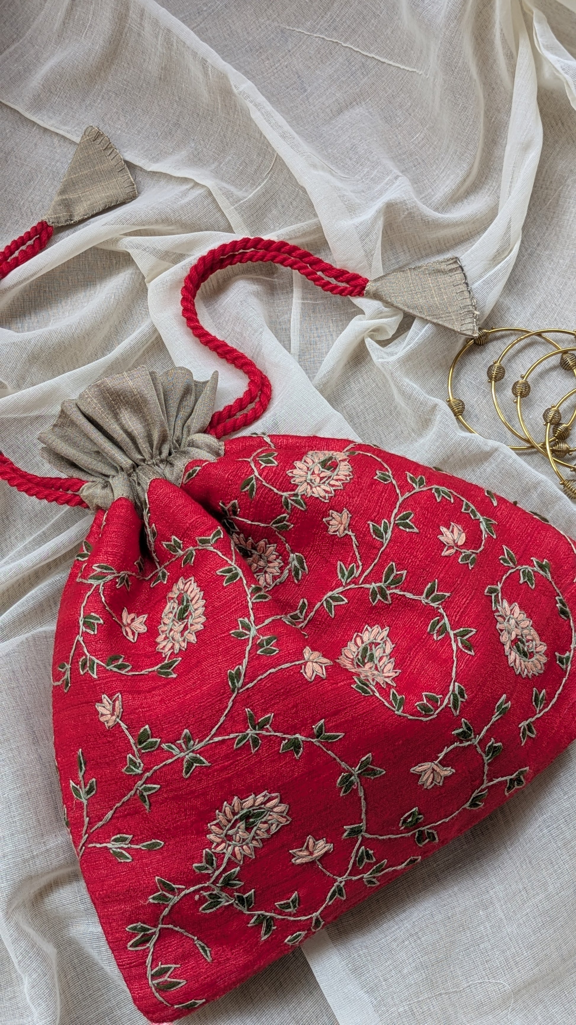 Kashmiri Embroidered - Silk Cotton Potli
