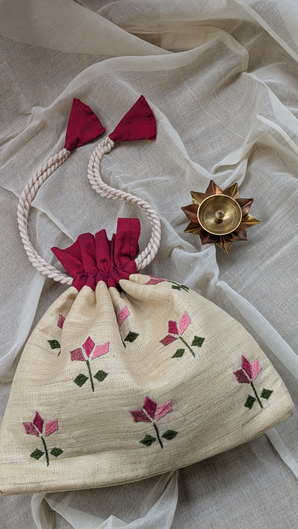 Nayantara Off-white - Hand embroidered Silk Cotton Potli