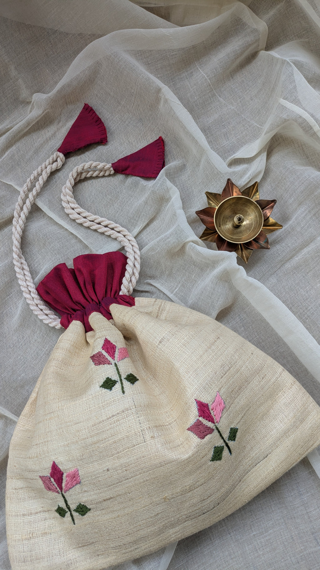 Nayantara Off-white - Hand embroidered Silk Cotton Potli