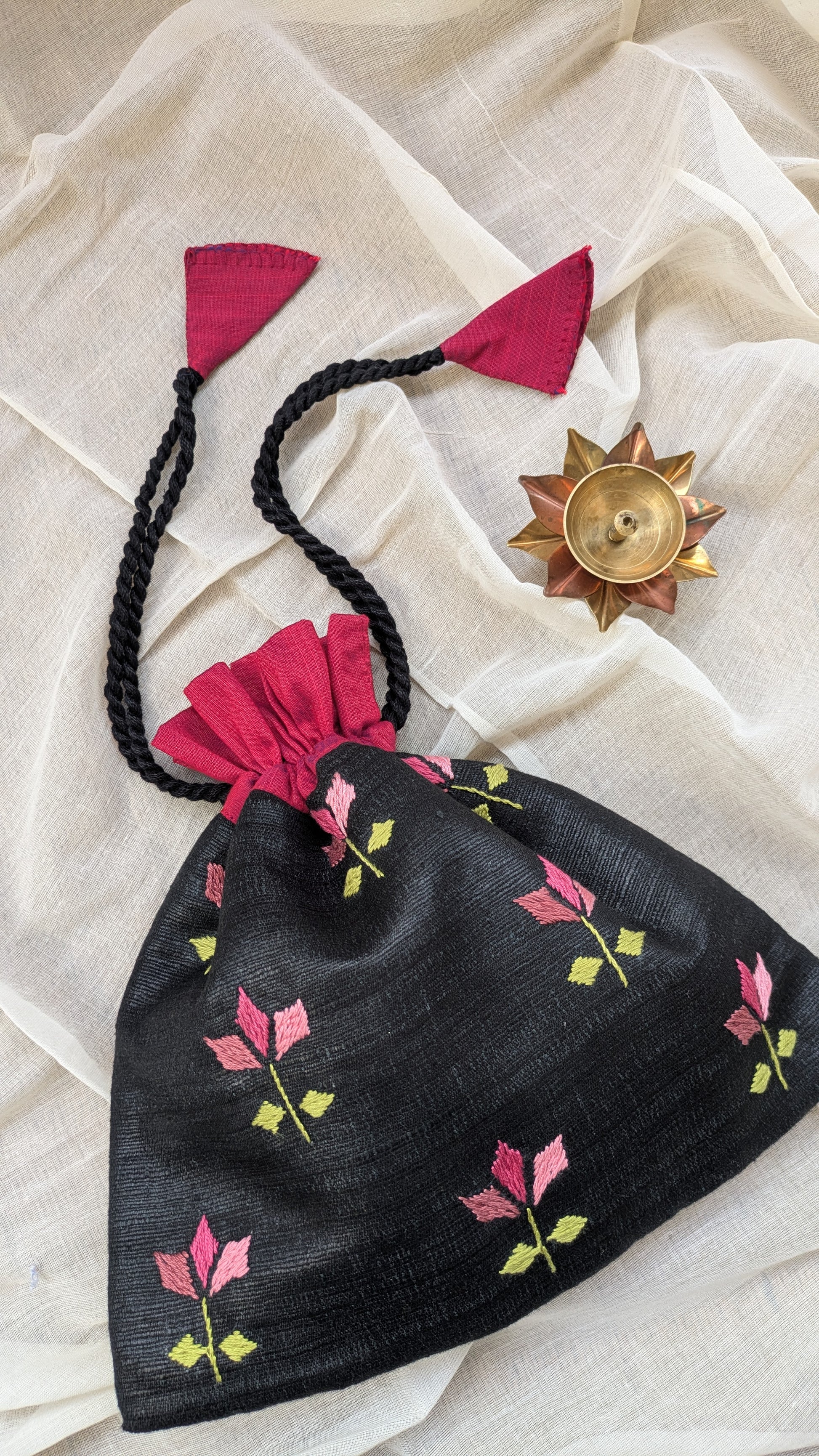 Nayantara (black) - Hand Embroidered Silk Potli