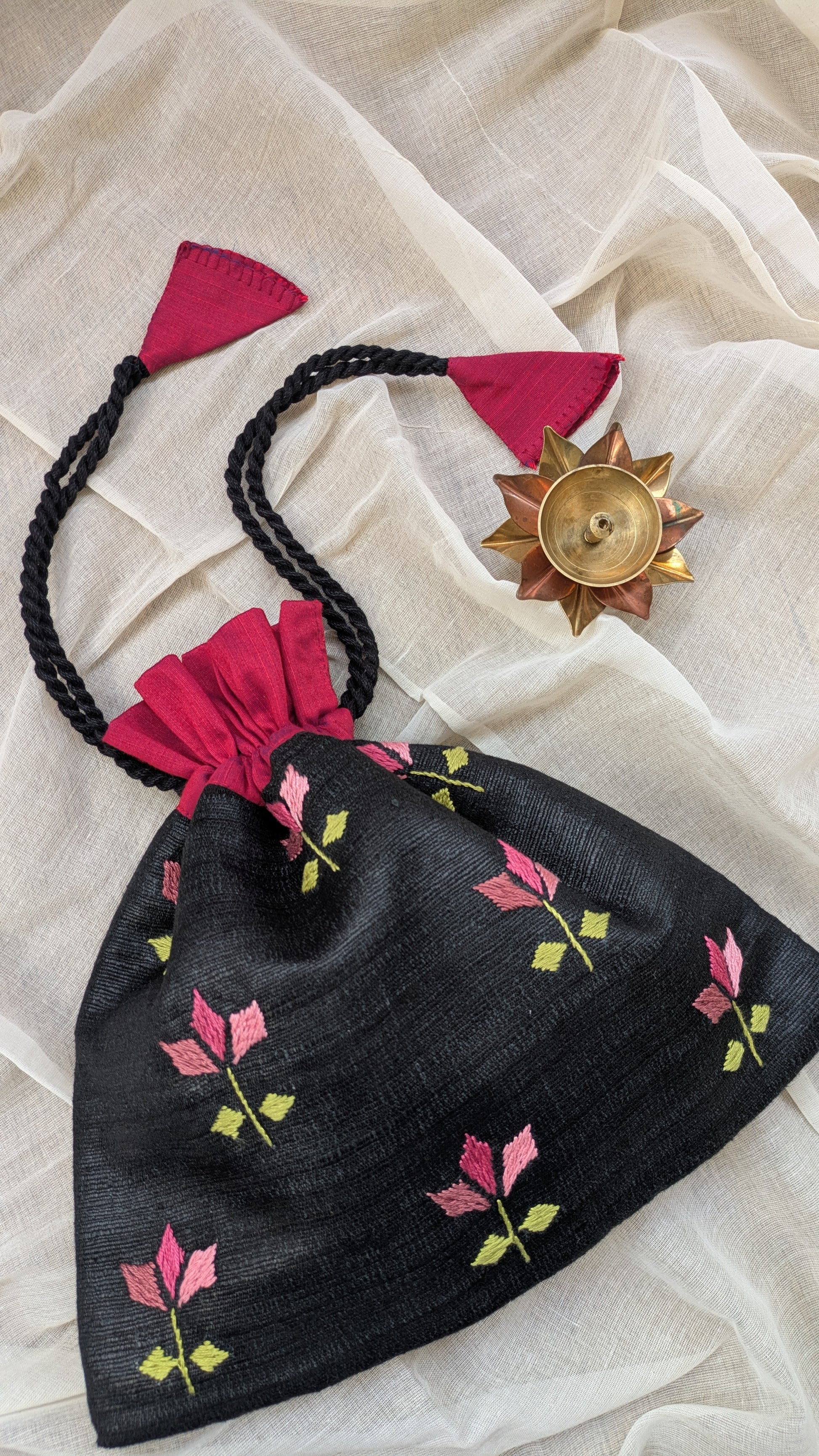 Nayantara (black) - Hand Embroidered Silk Potli