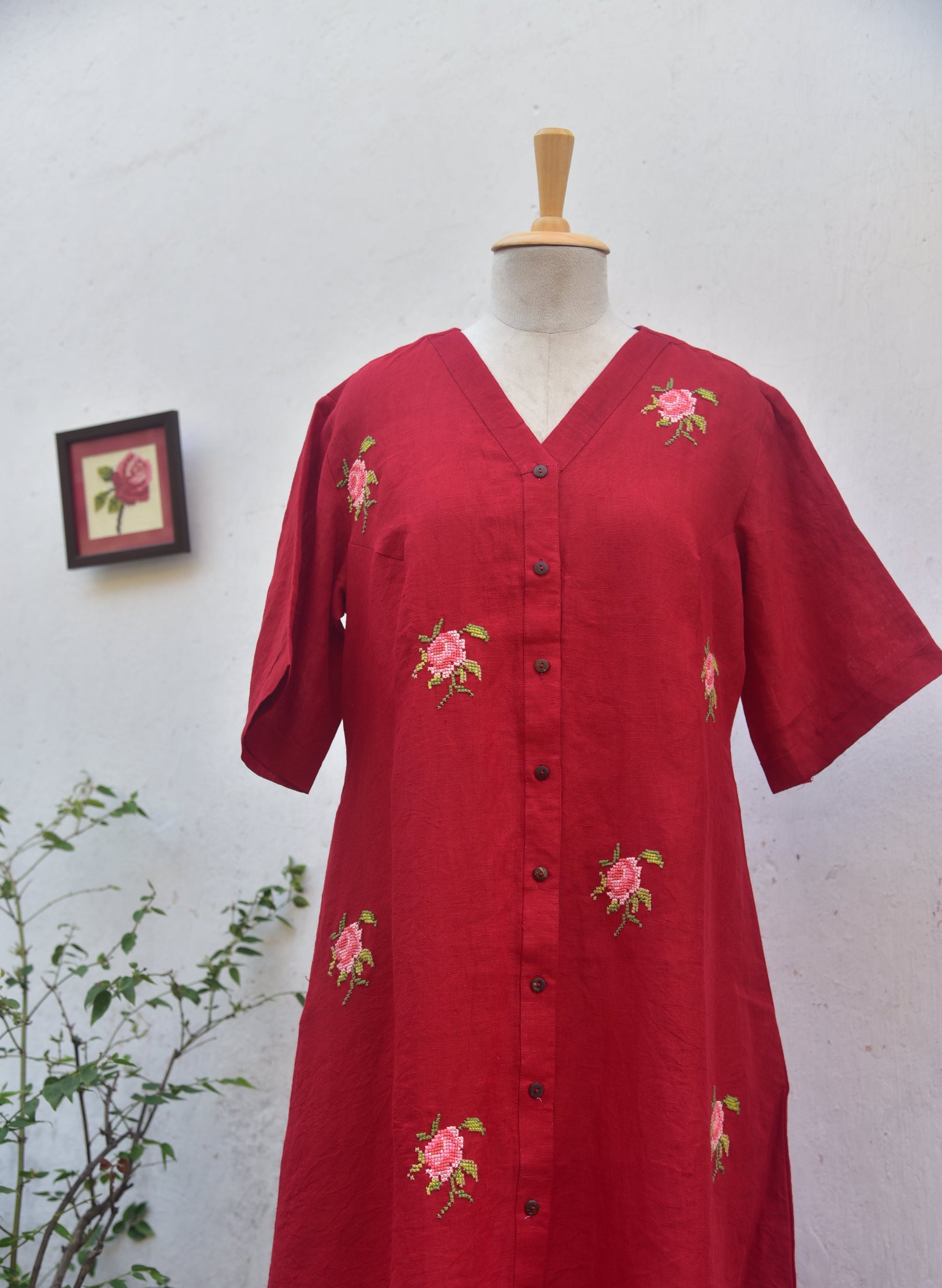 Rose Rhapsody Handloom Linen Shirt Dress Red Front